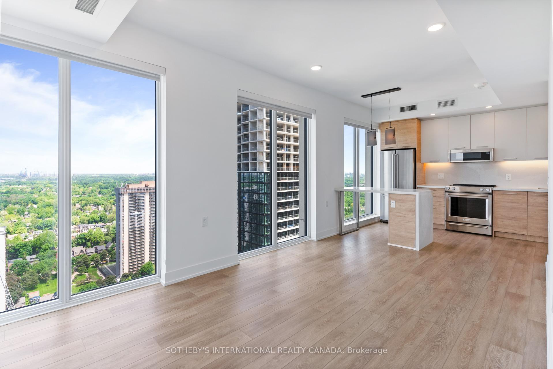 200 Redpath Avenue 509