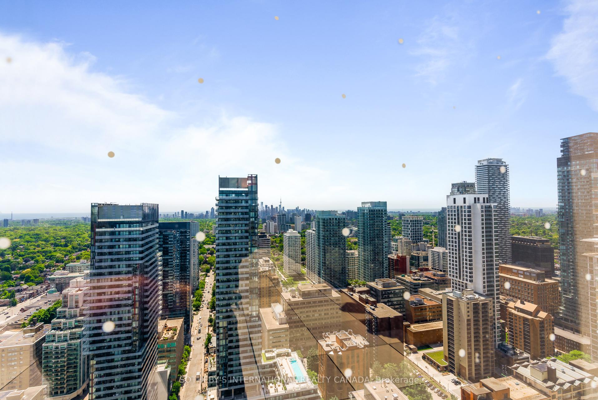 200 Redpath Avenue 509