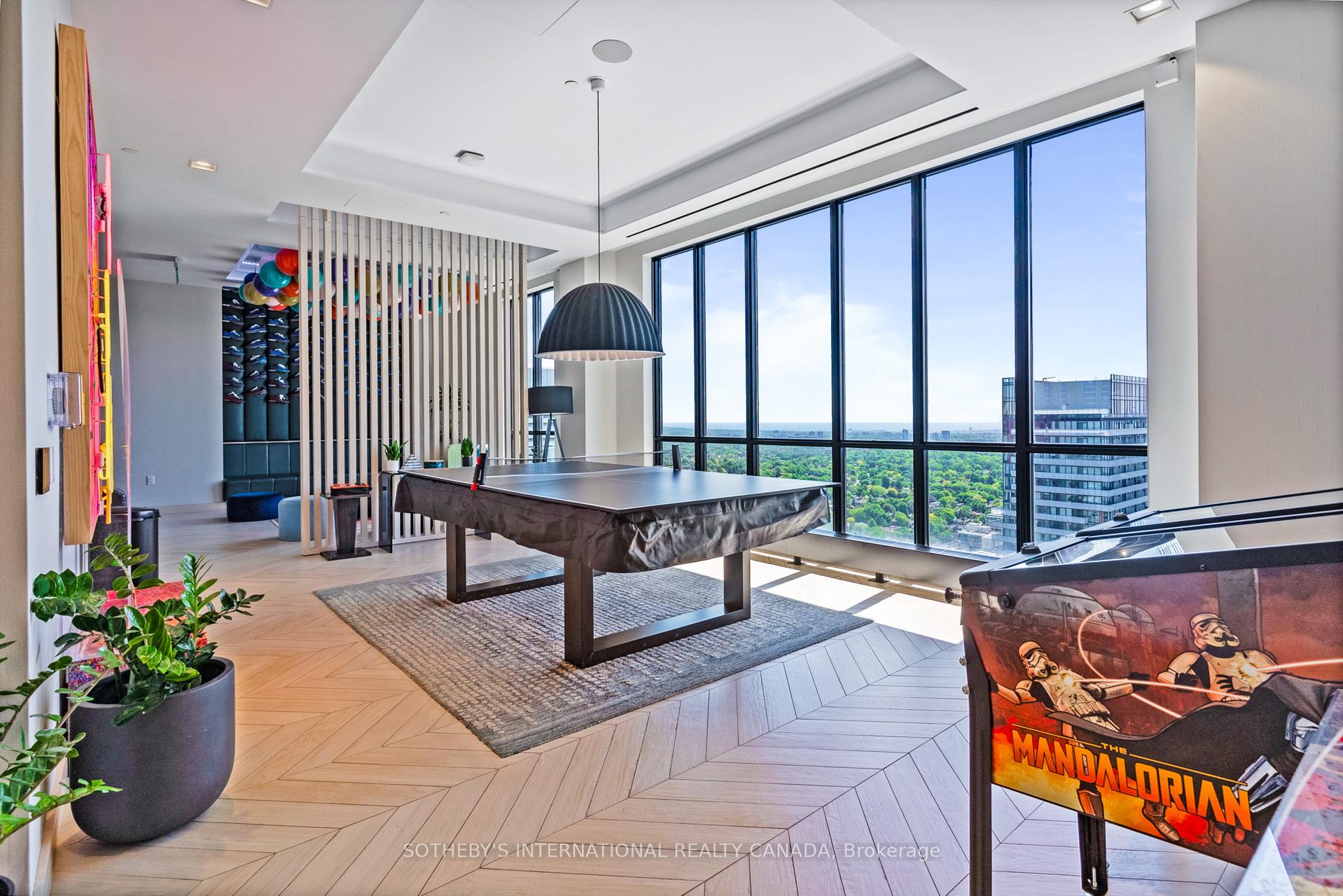 200 Redpath Avenue 509