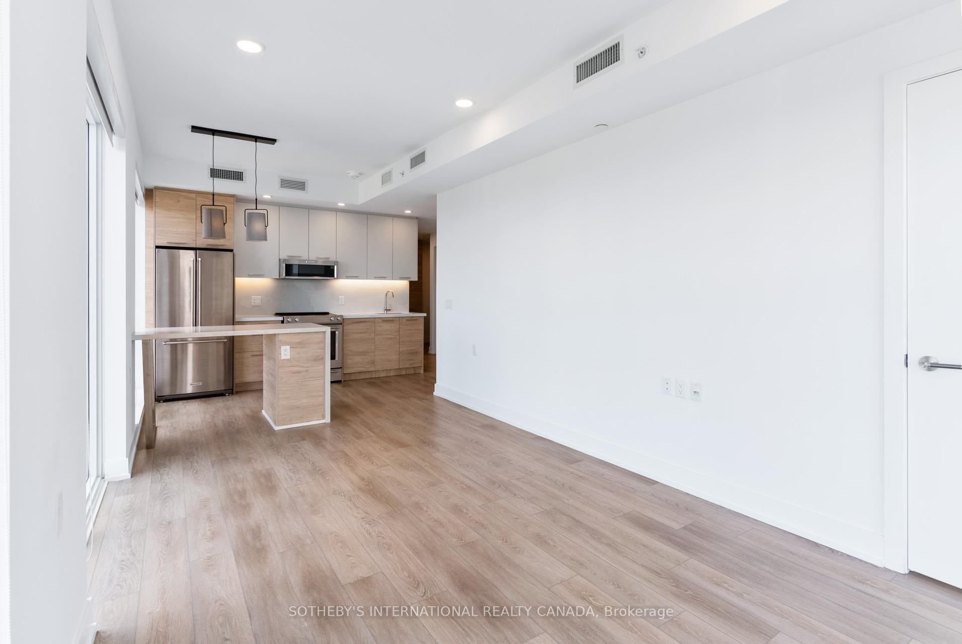 200 Redpath Avenue 509