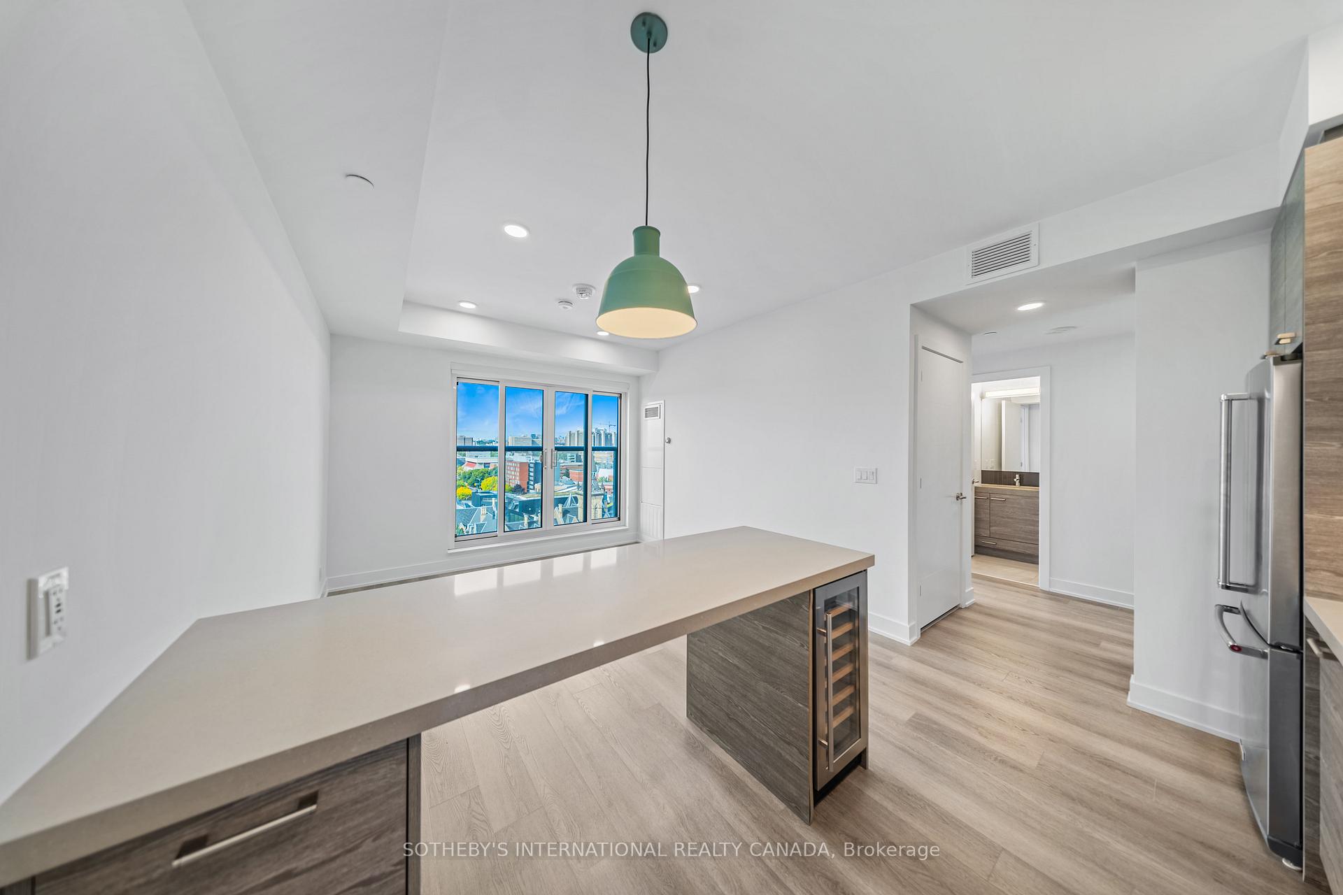 484 Spadina Avenue 311