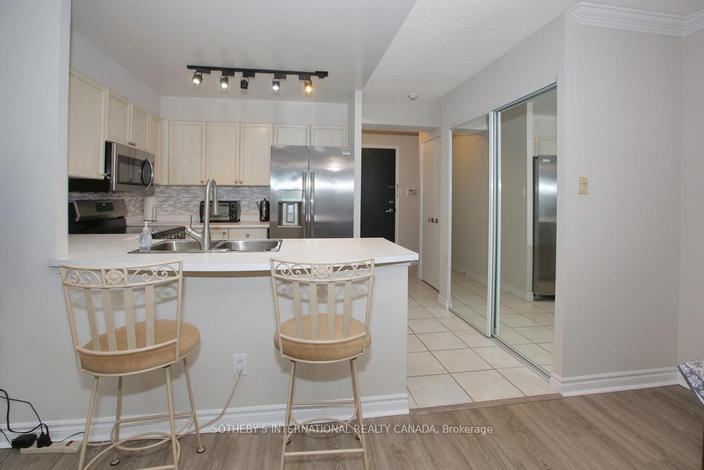 600 Queens Quay W 505