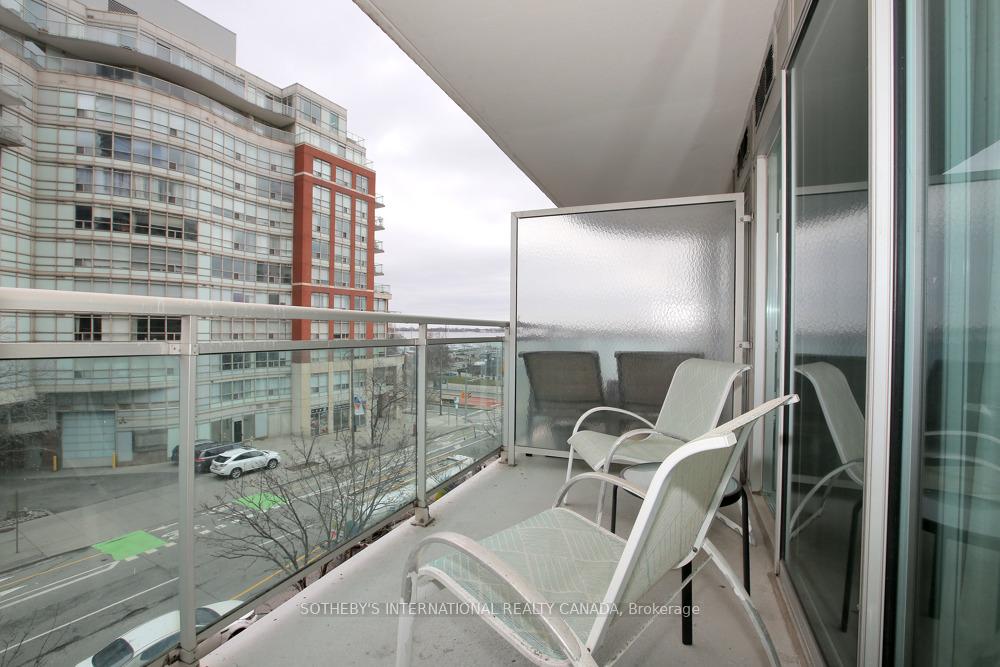 600 Queens Quay W 505