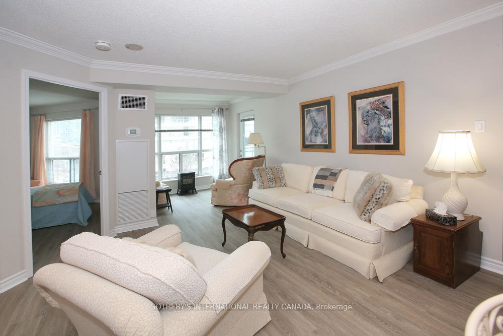 600 Queens Quay W 505
