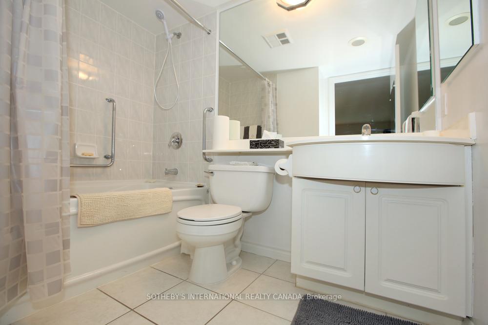 600 Queens Quay W 505