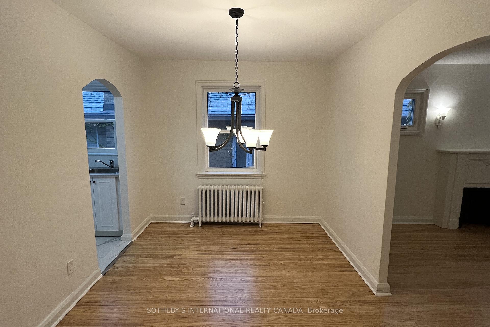 126 Braemar Avenue Upper