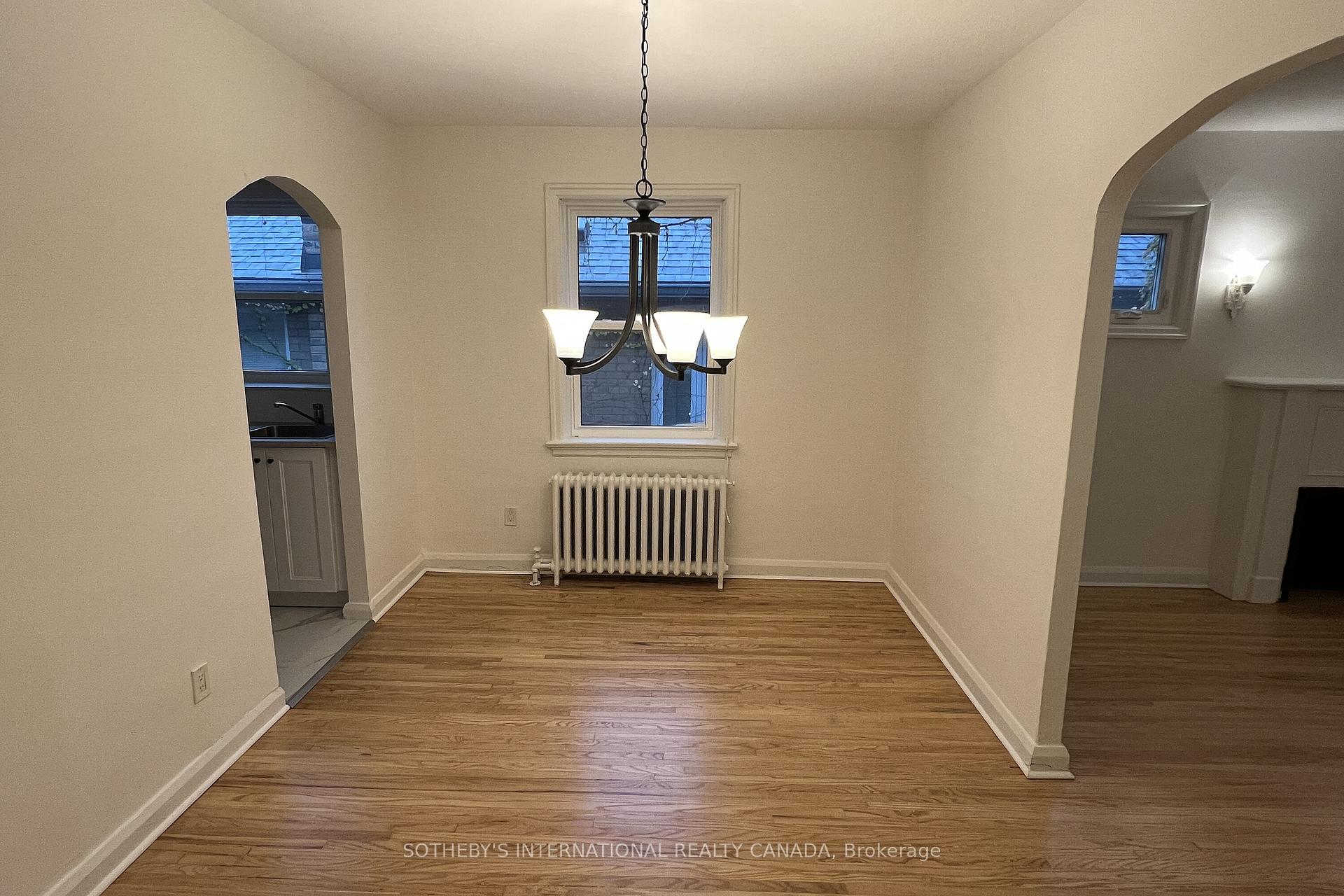 126 Braemar Avenue Upper