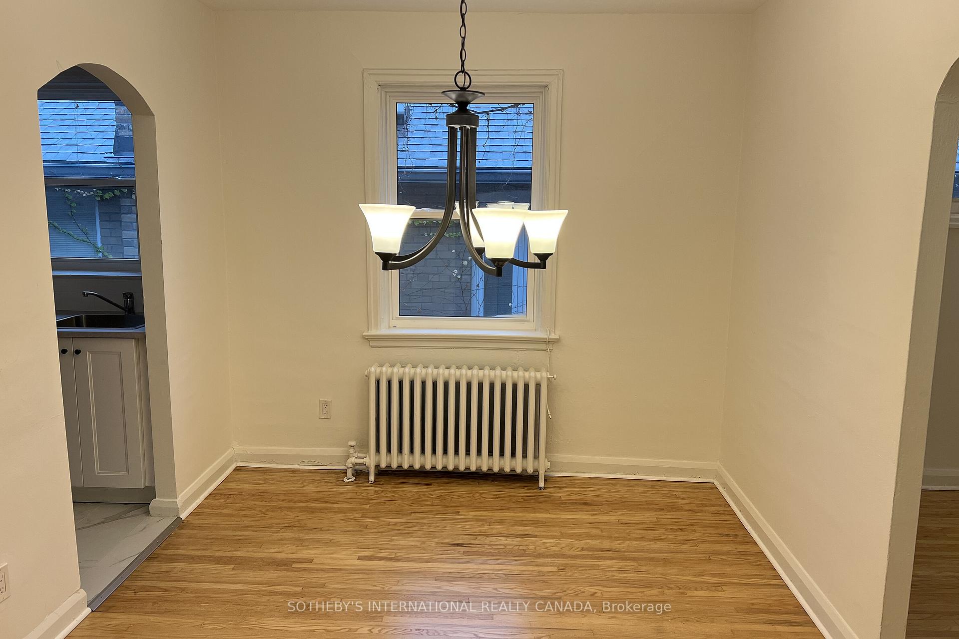 126 Braemar Avenue Upper