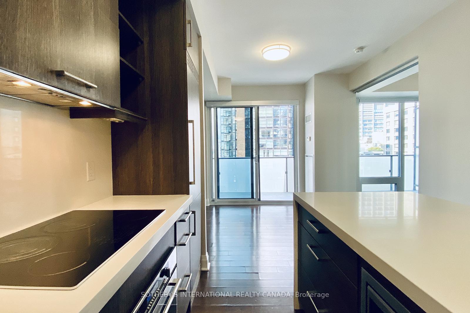 1080 Bay Street 2309