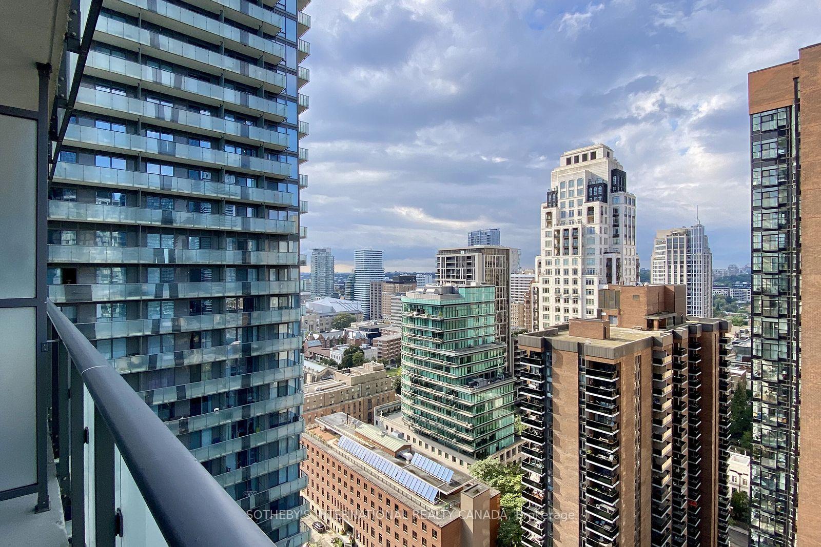 1080 Bay Street 2309