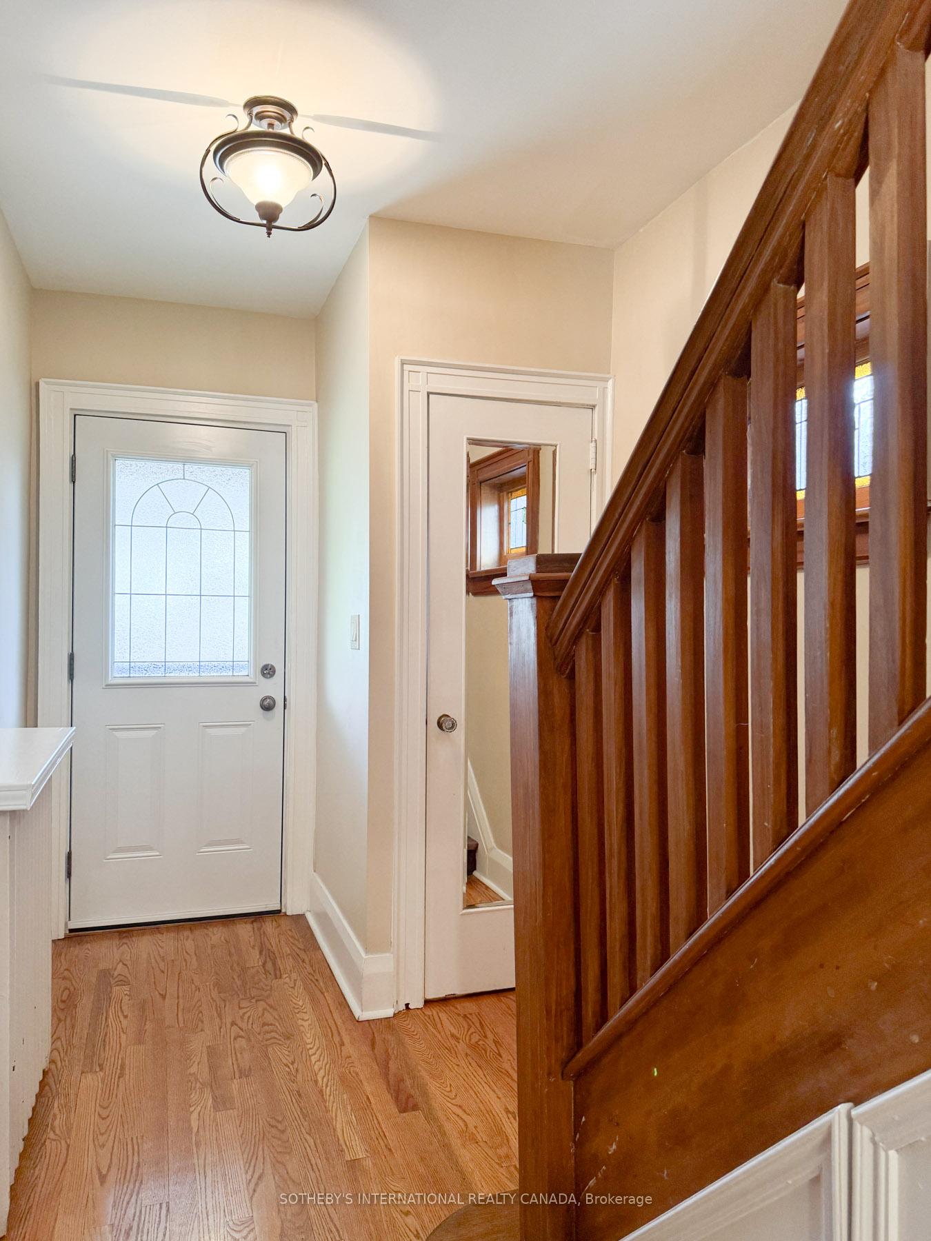 48 Lawrence Avenue W