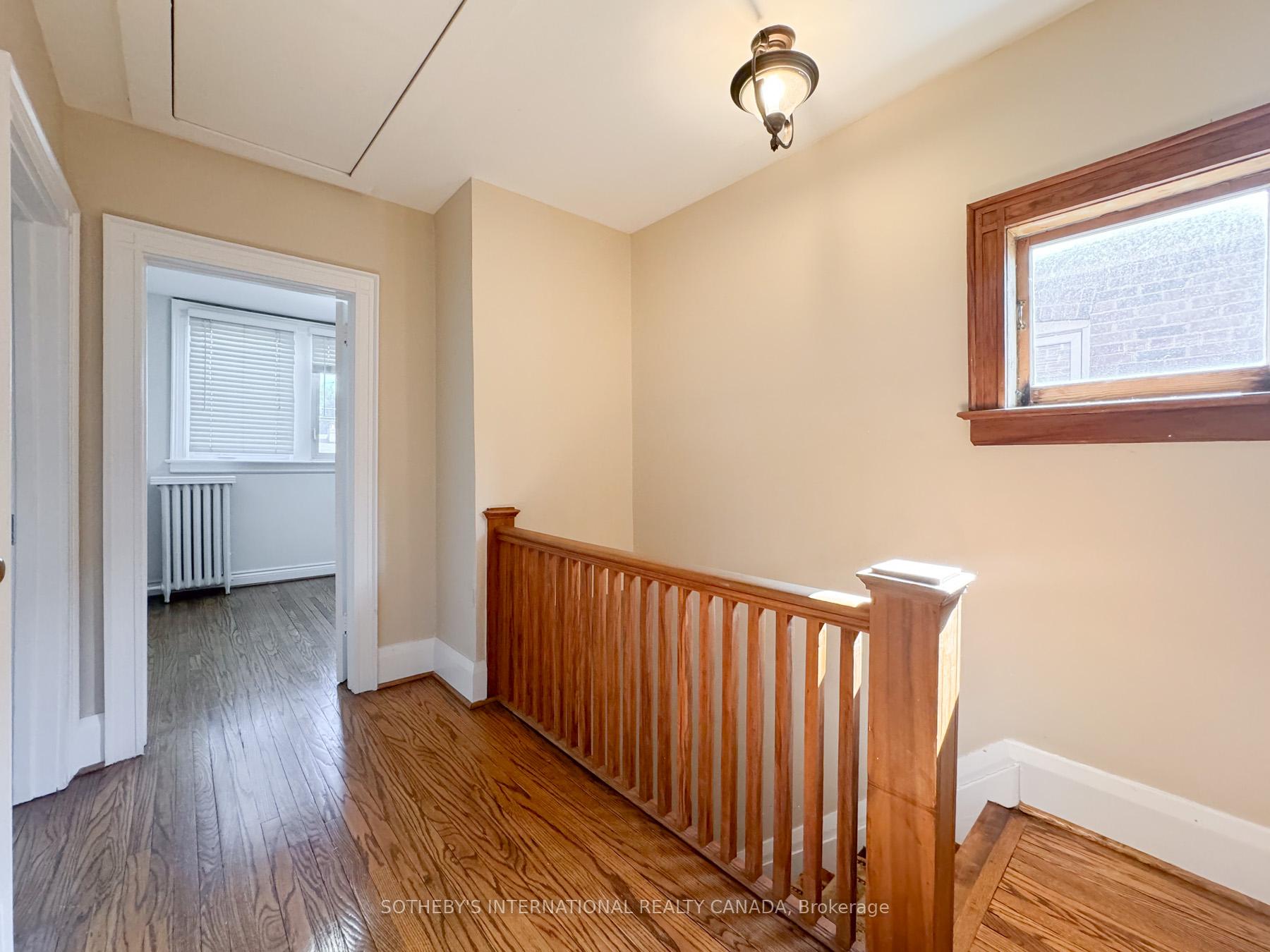 48 Lawrence Avenue W