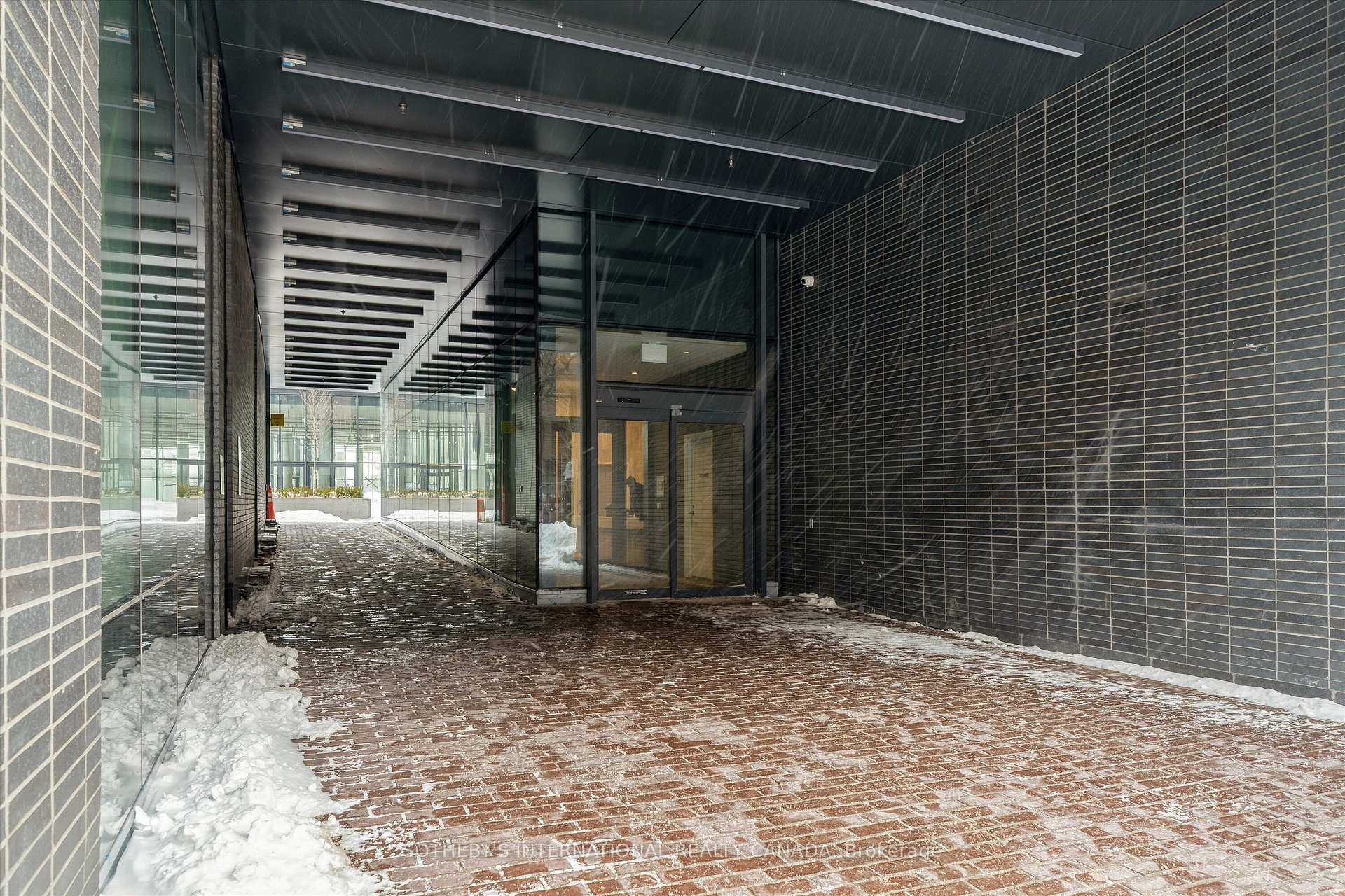 35 Parliament Street 2503