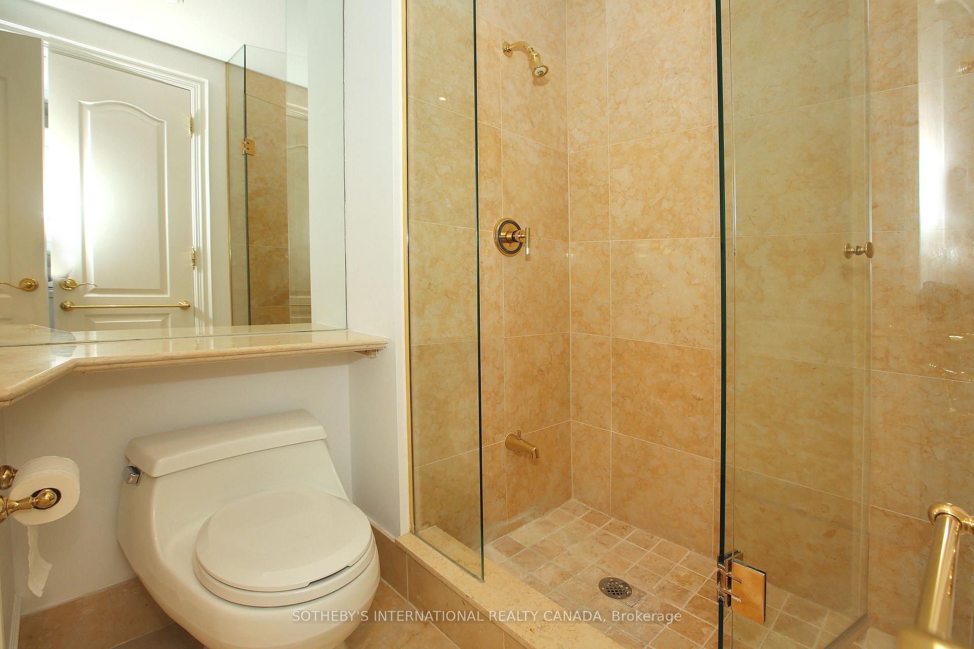 33 Delisle Avenue 809