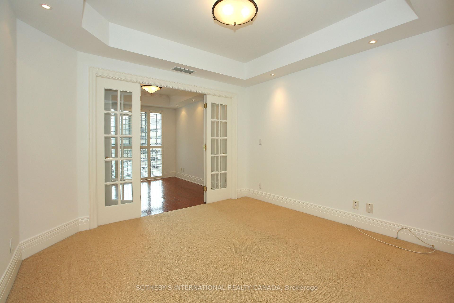 33 Delisle Avenue 809