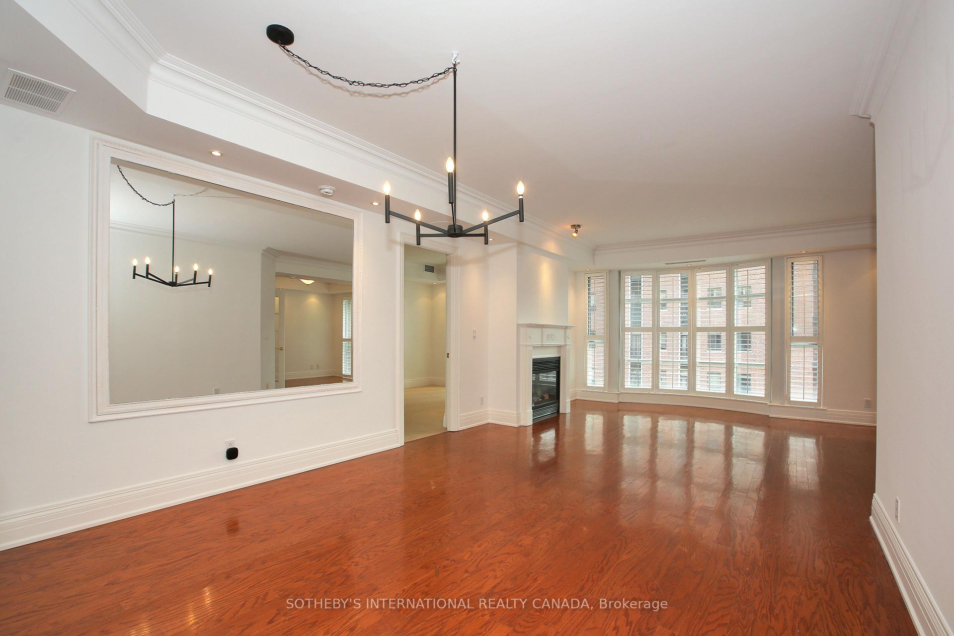 33 Delisle Avenue 809