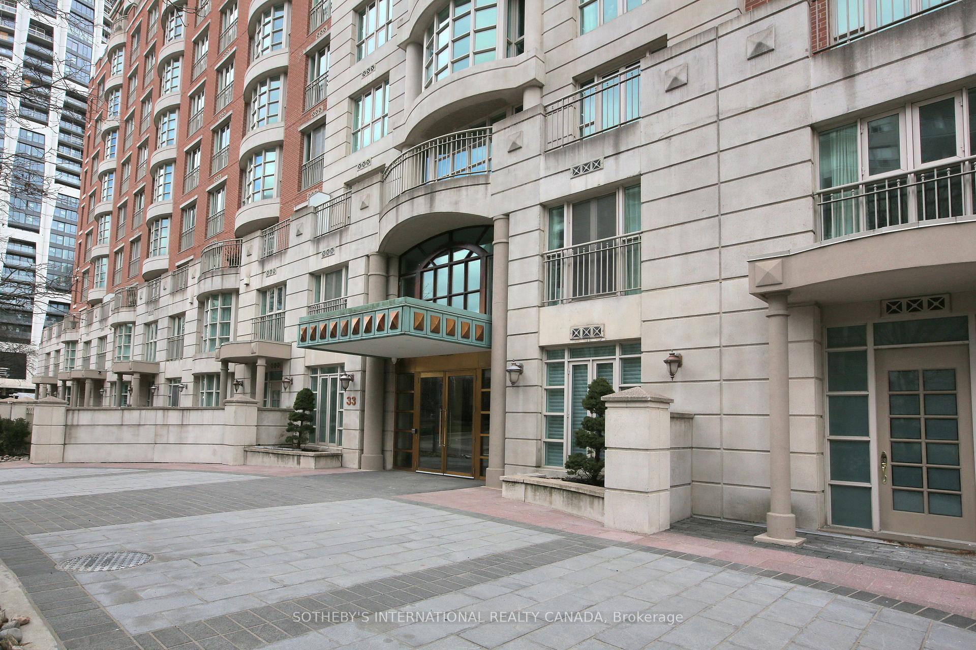 33 Delisle Avenue 809