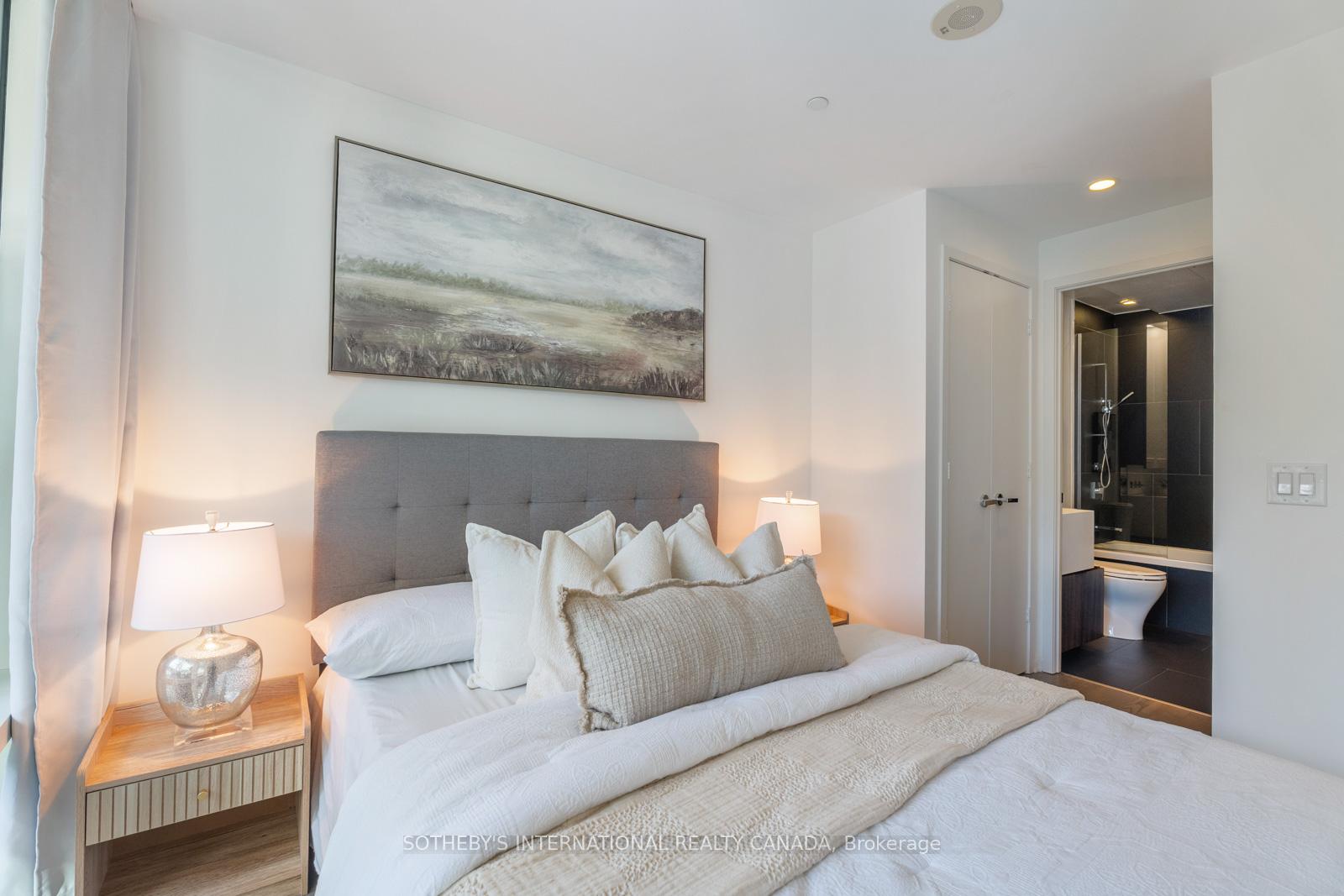 1 Bloor Street E 303