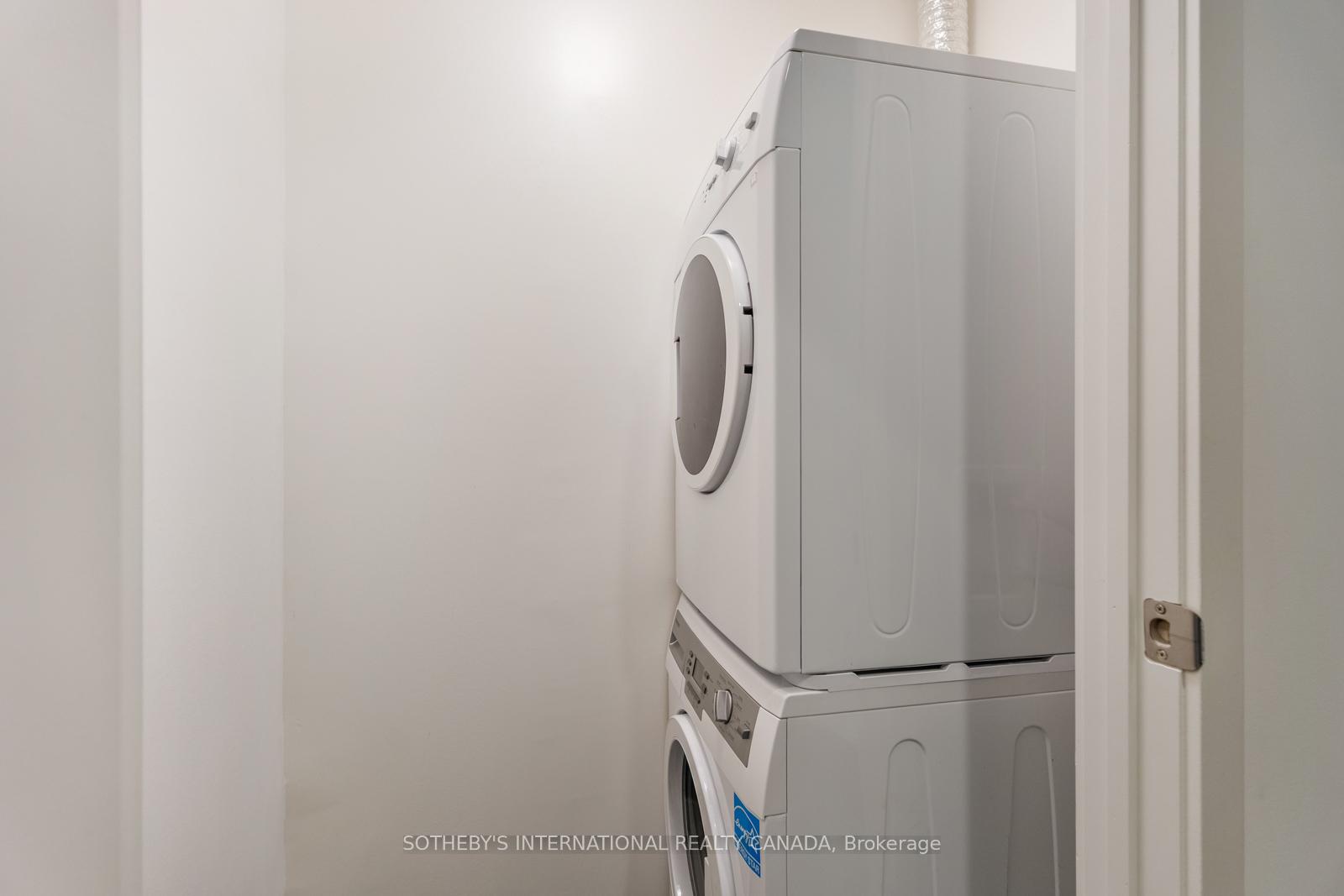 1 Bloor Street E 303