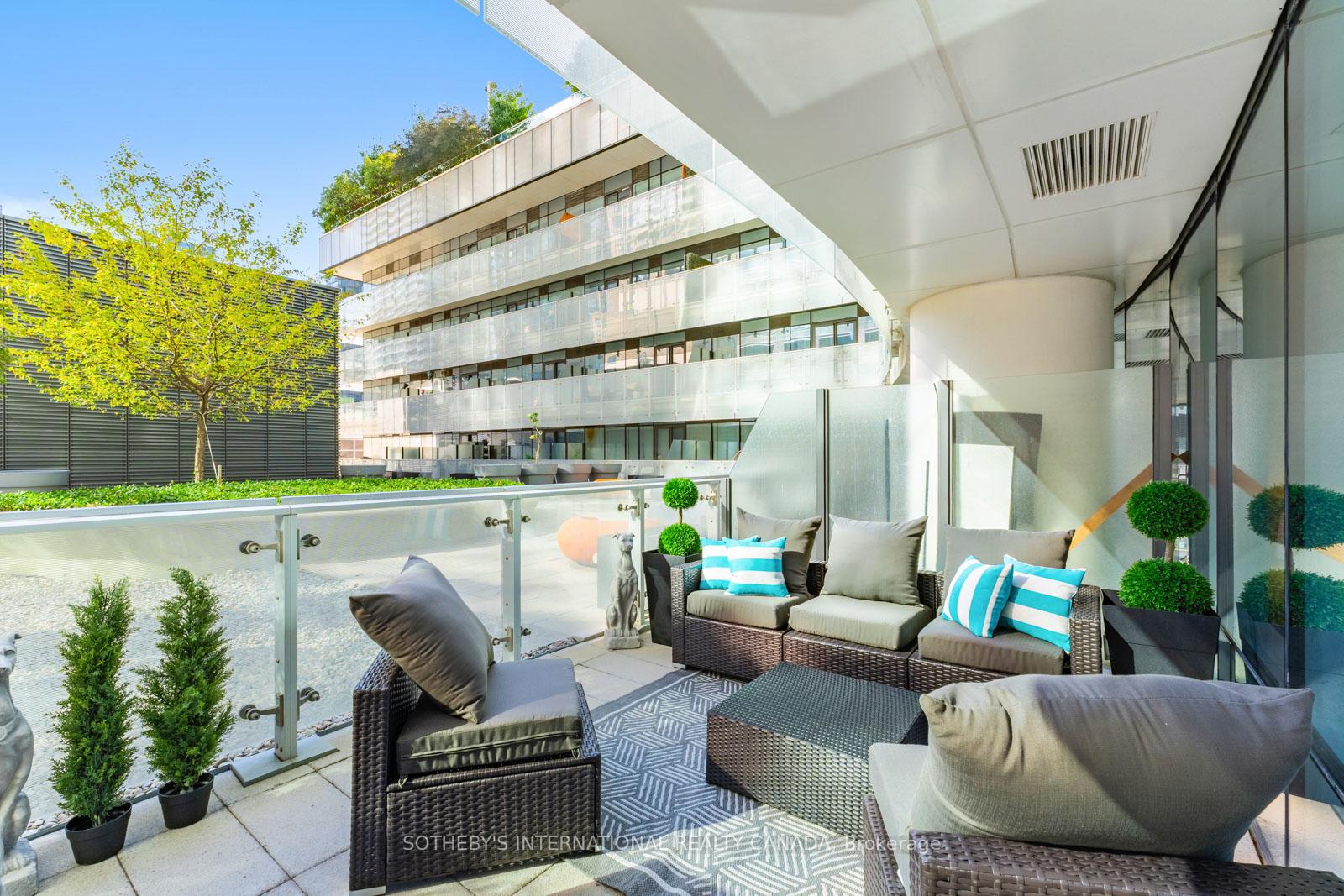 1 Bloor Street E 303