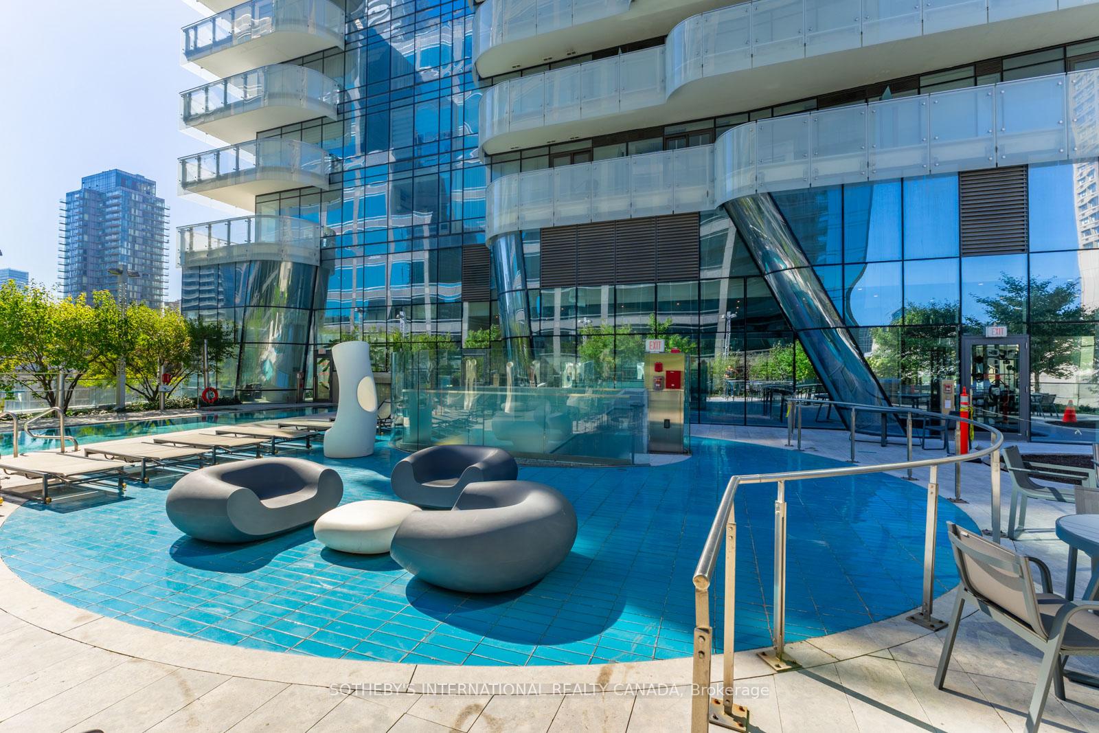 1 Bloor Street E 303