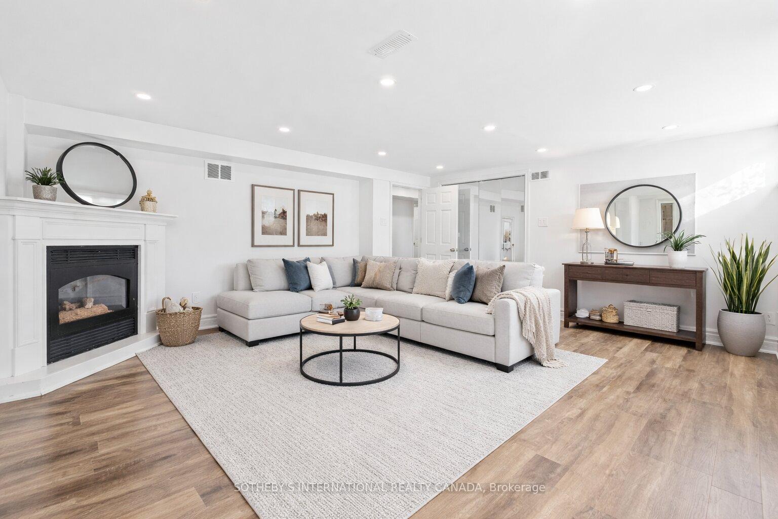 108 Lynedock Crescent