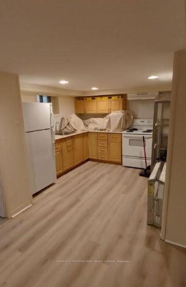 48 Lawrence Avenue W Lower