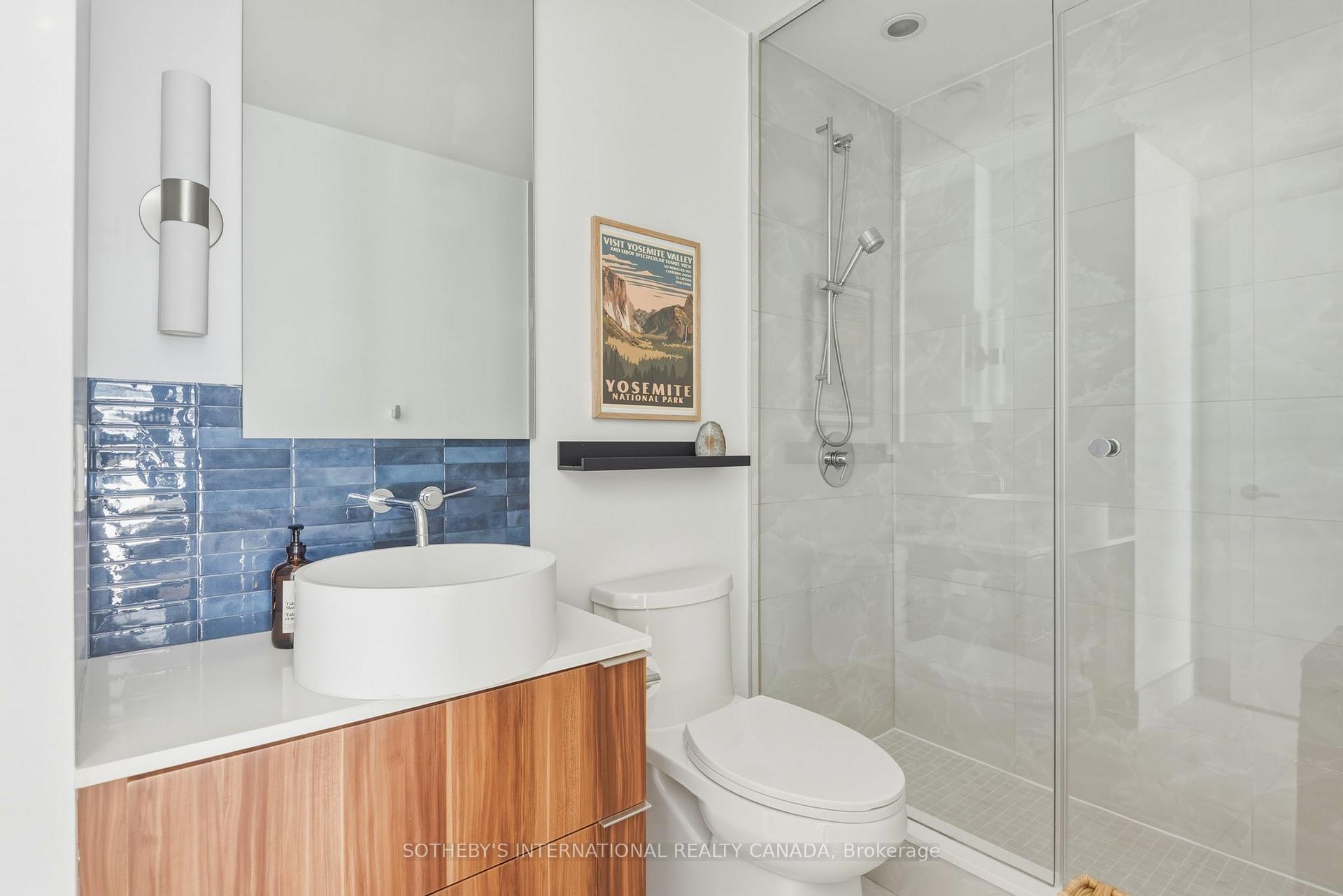 185 Roehampton Avenue 1101