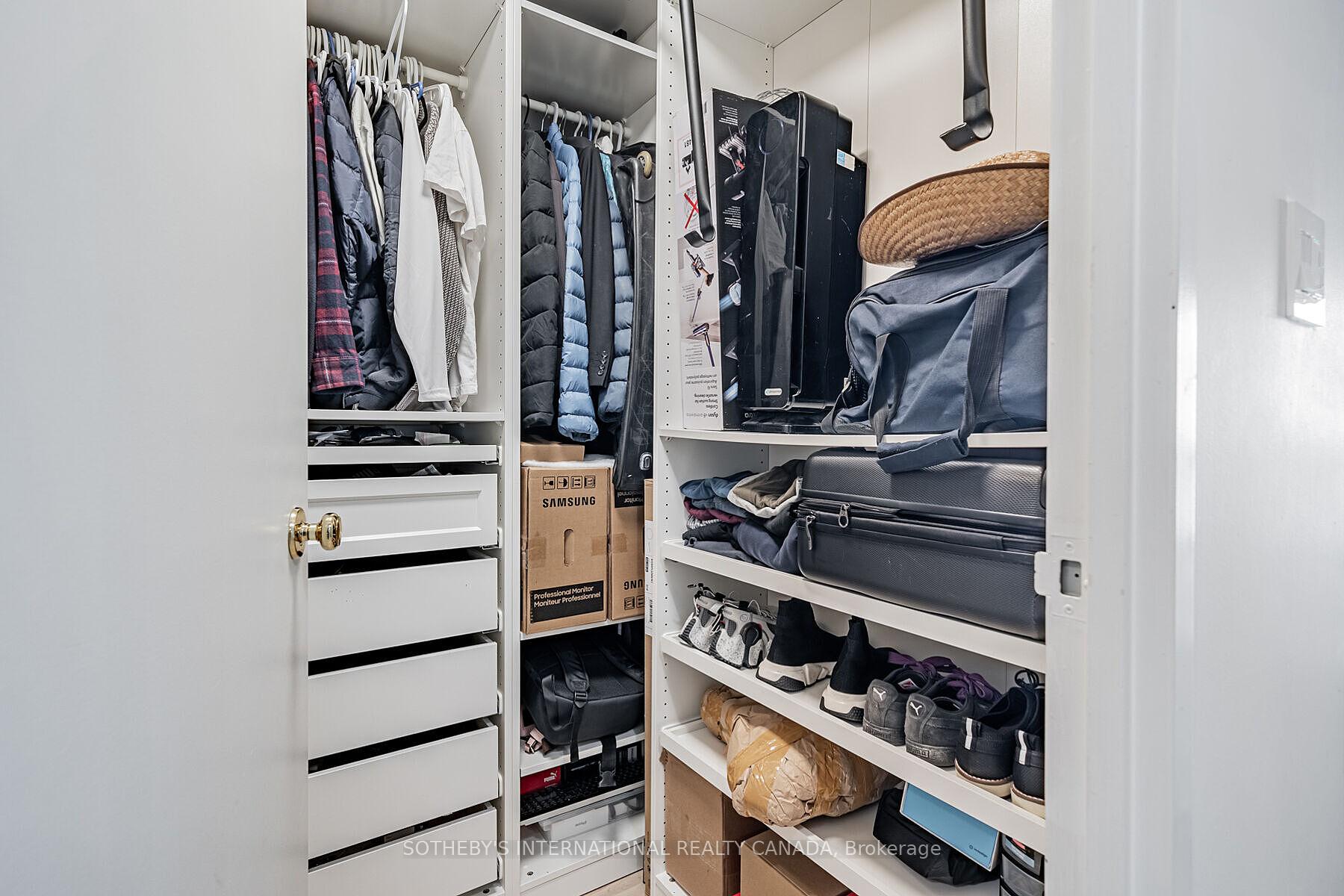 10 Yonge Street 1012