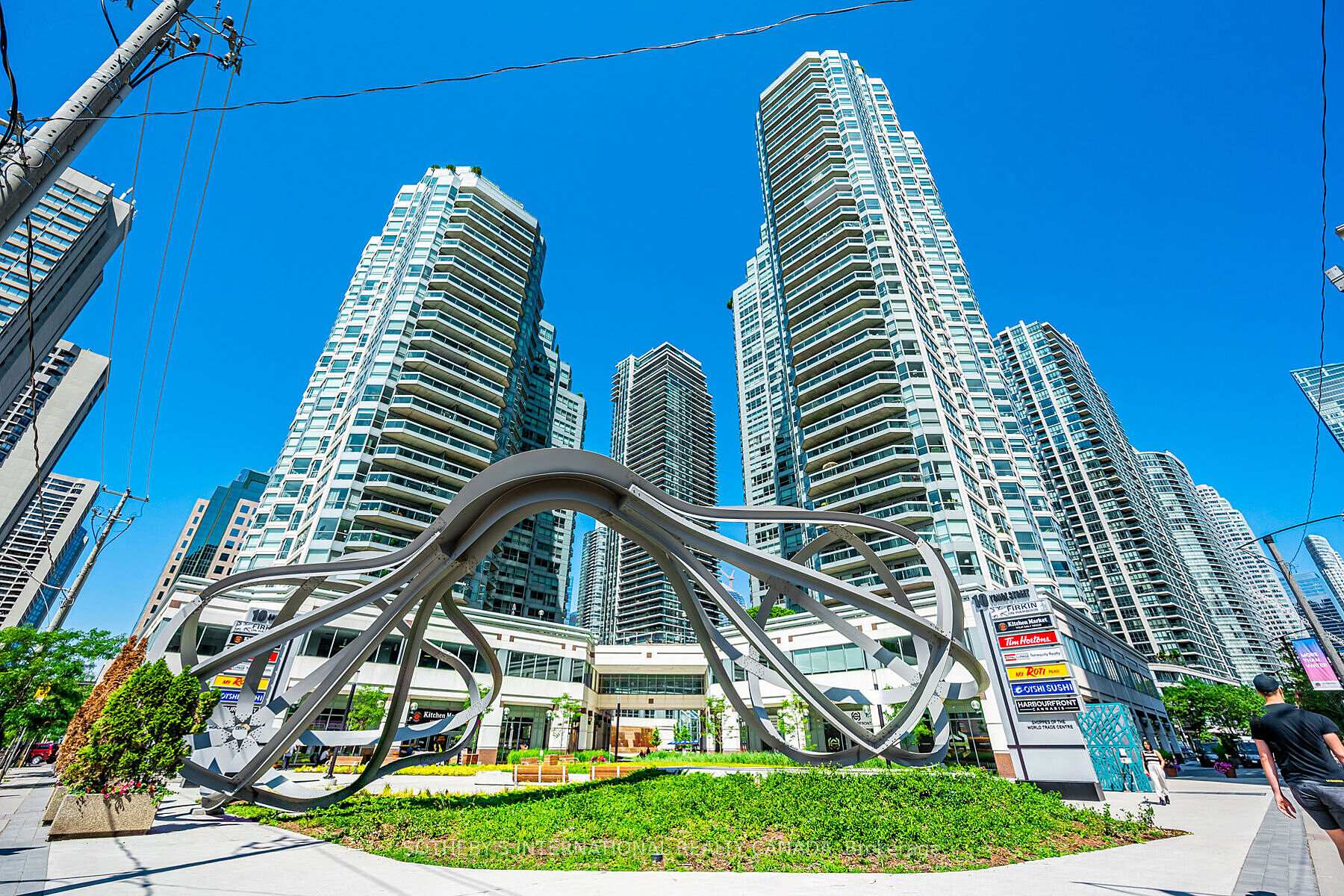 10 Yonge Street 1012