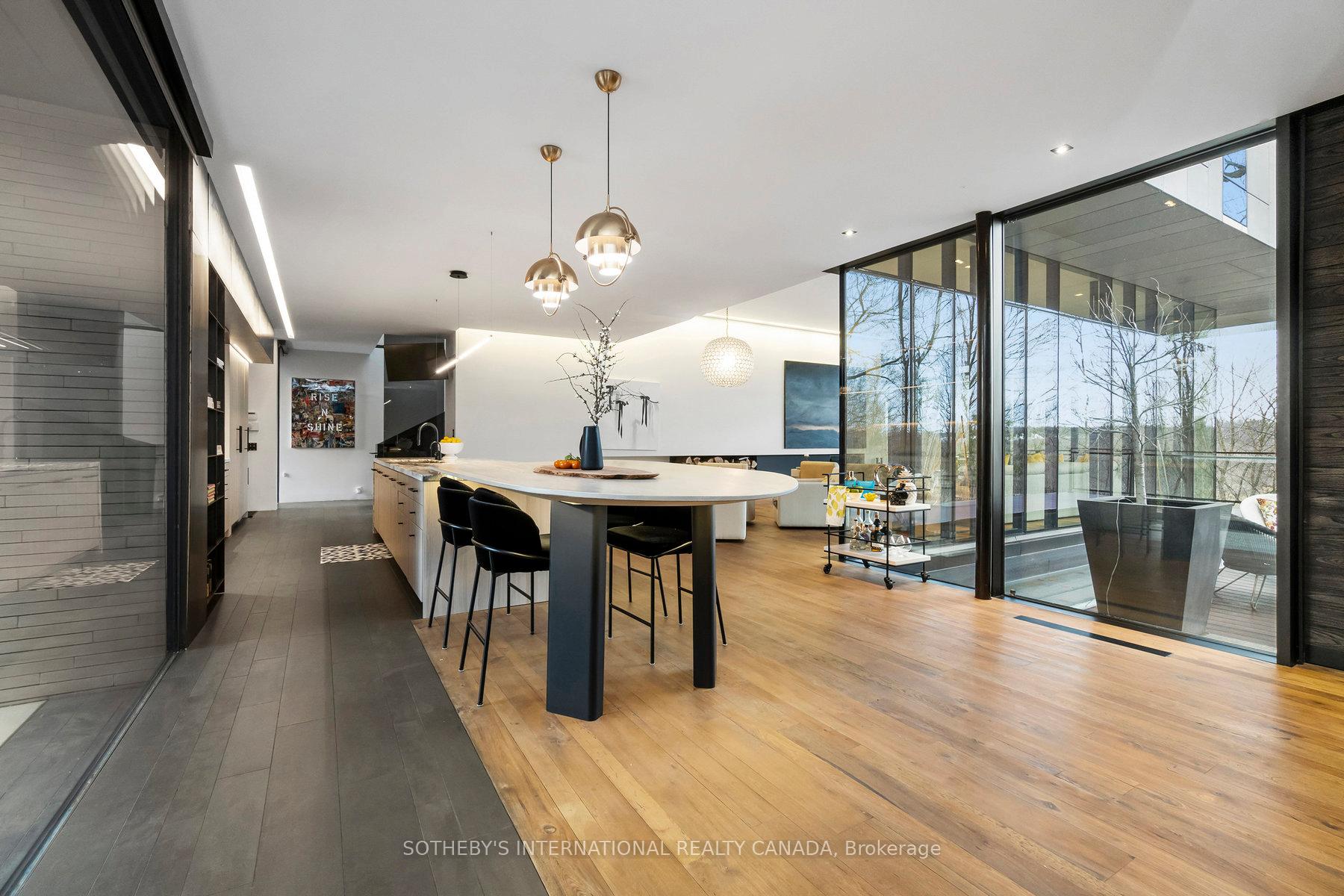 95 Riverview Drive