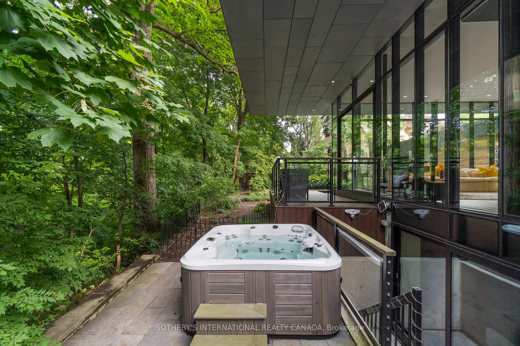 95 Riverview Drive