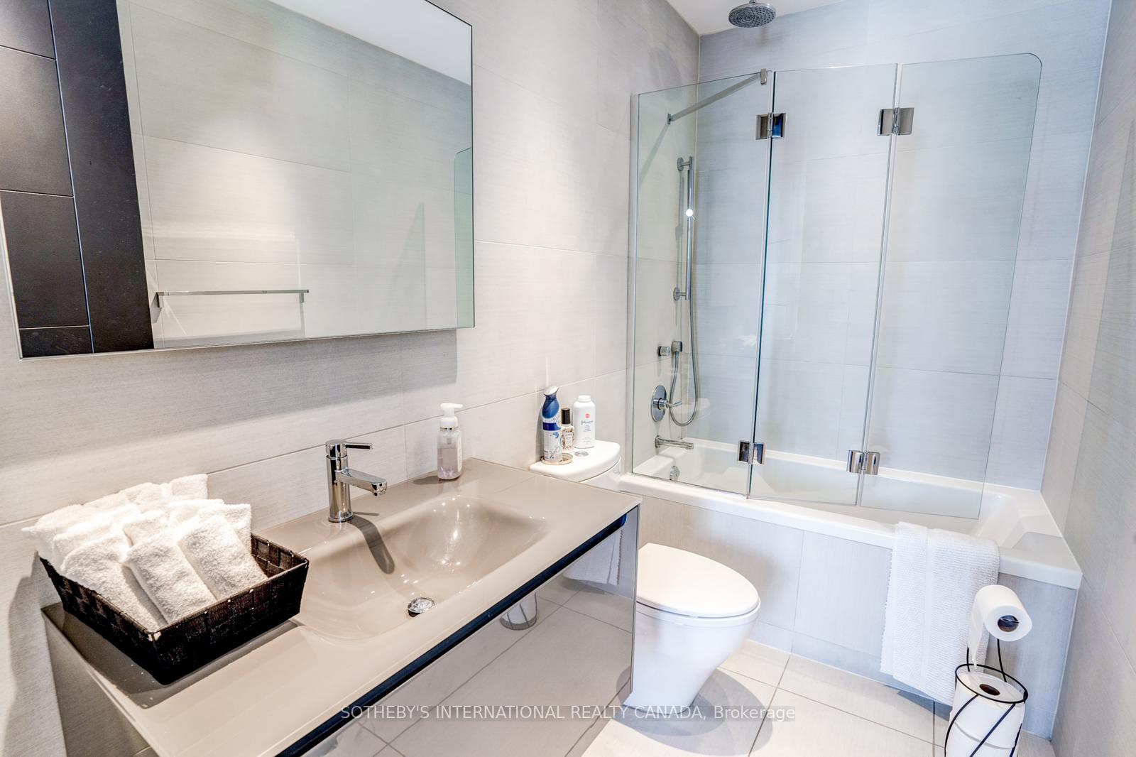 81 Navy Wharf Court 3801