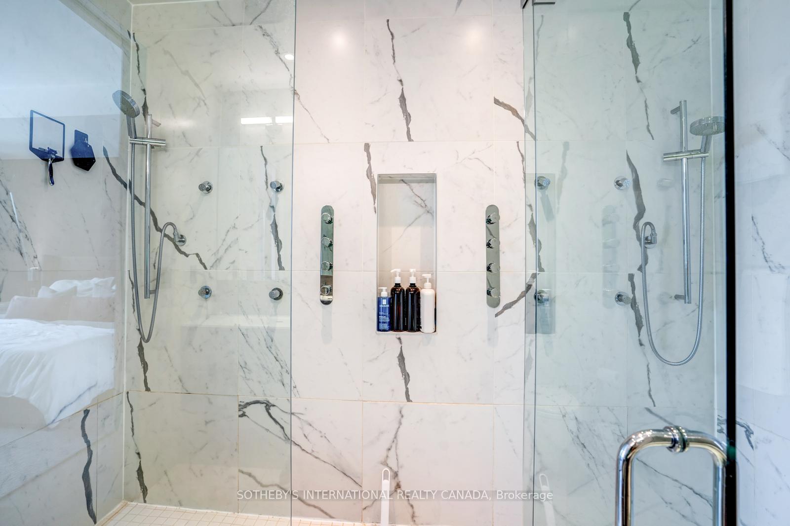 81 Navy Wharf Court 3801