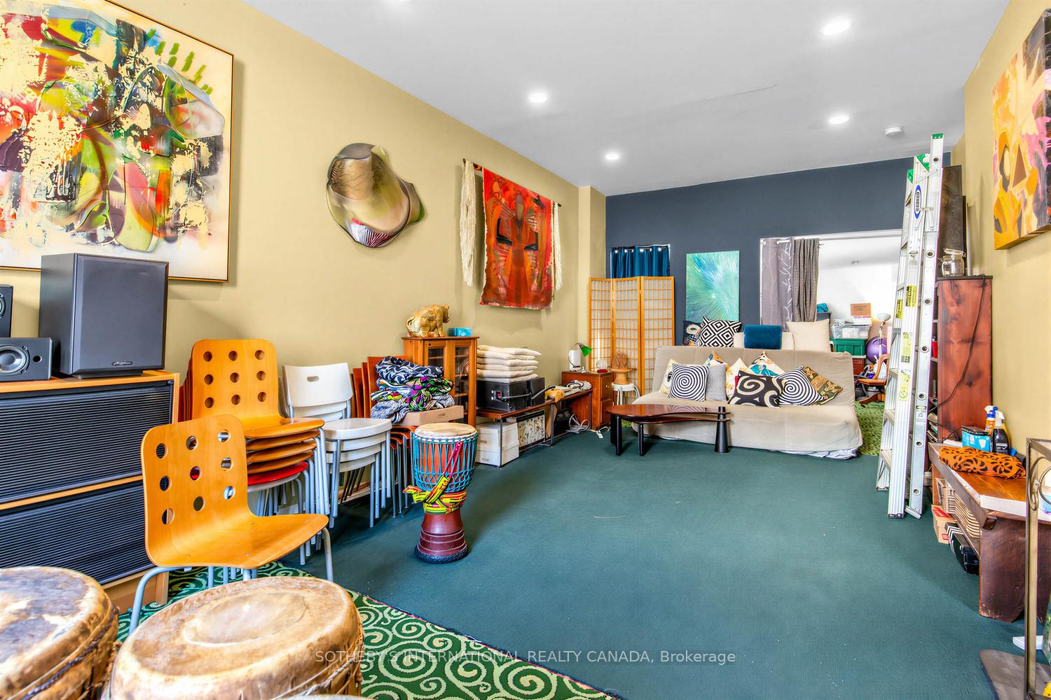 243 Gerrard Street E