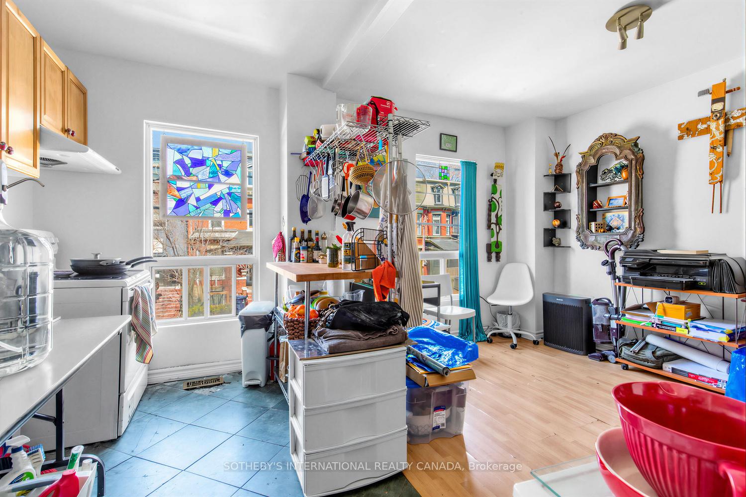 243 Gerrard Street E