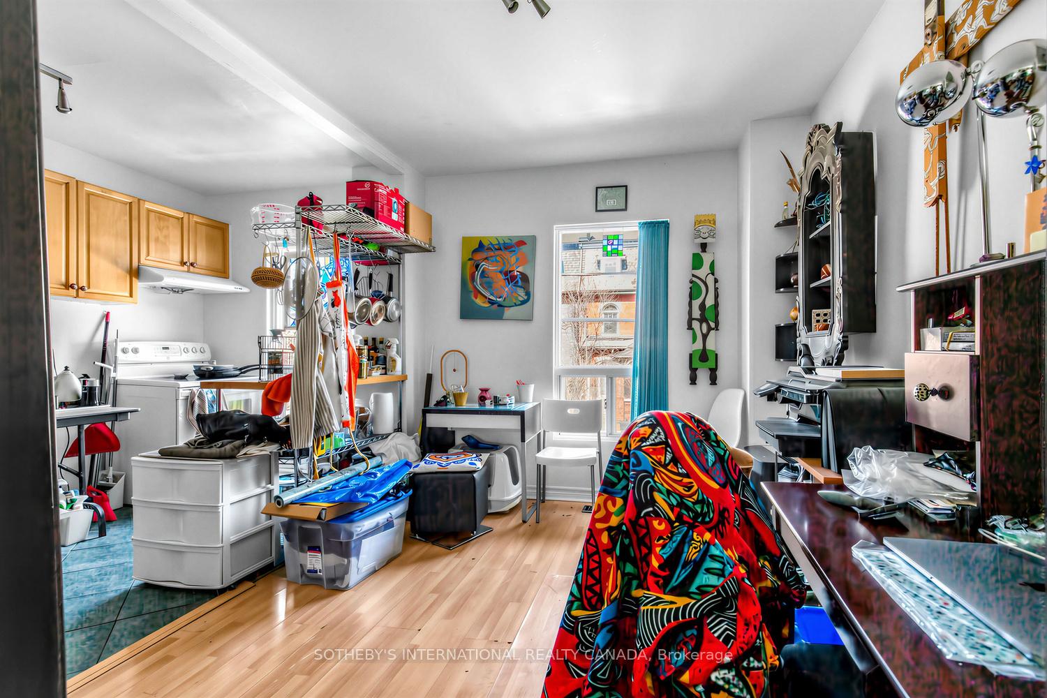243 Gerrard Street E
