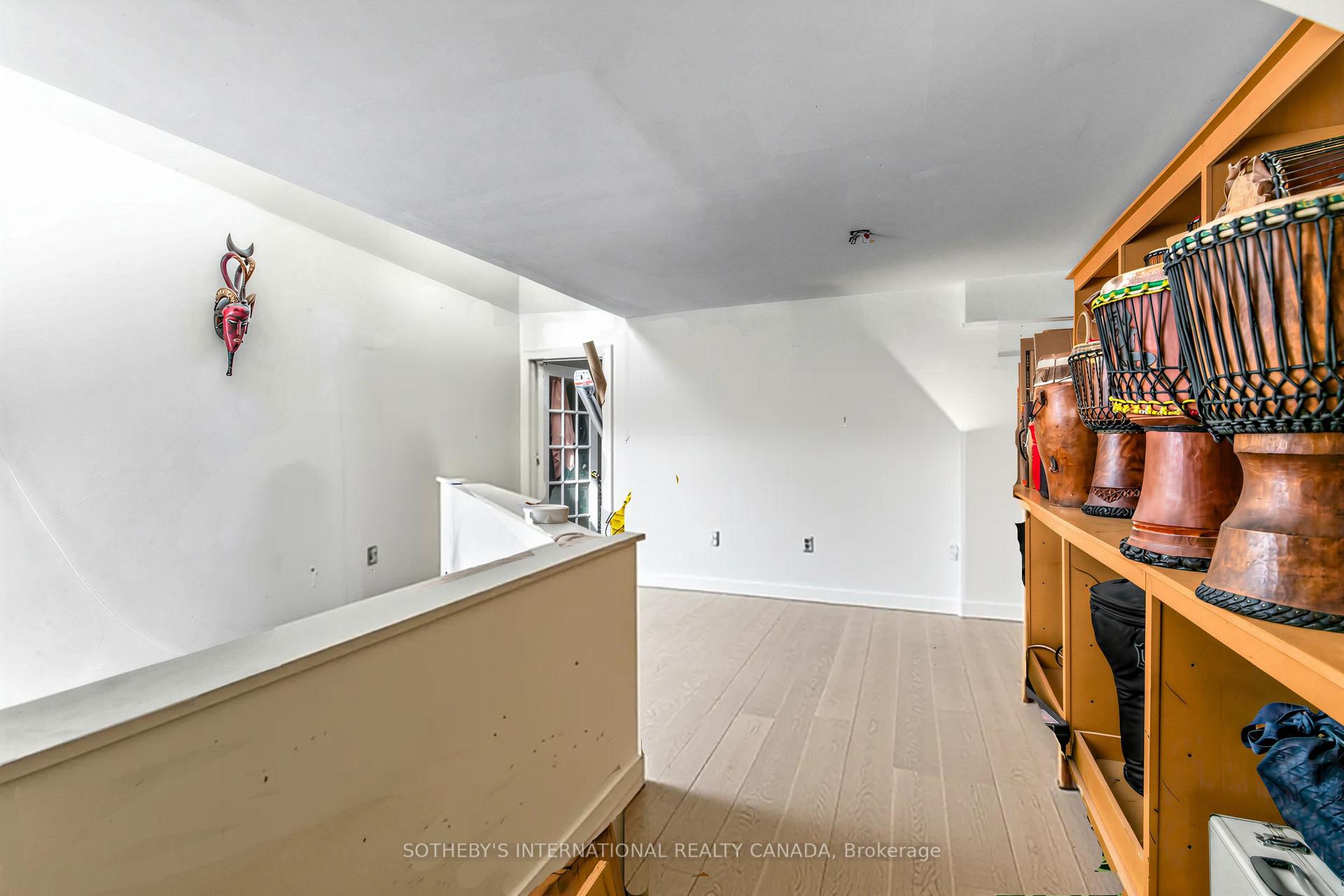 243 Gerrard Street E