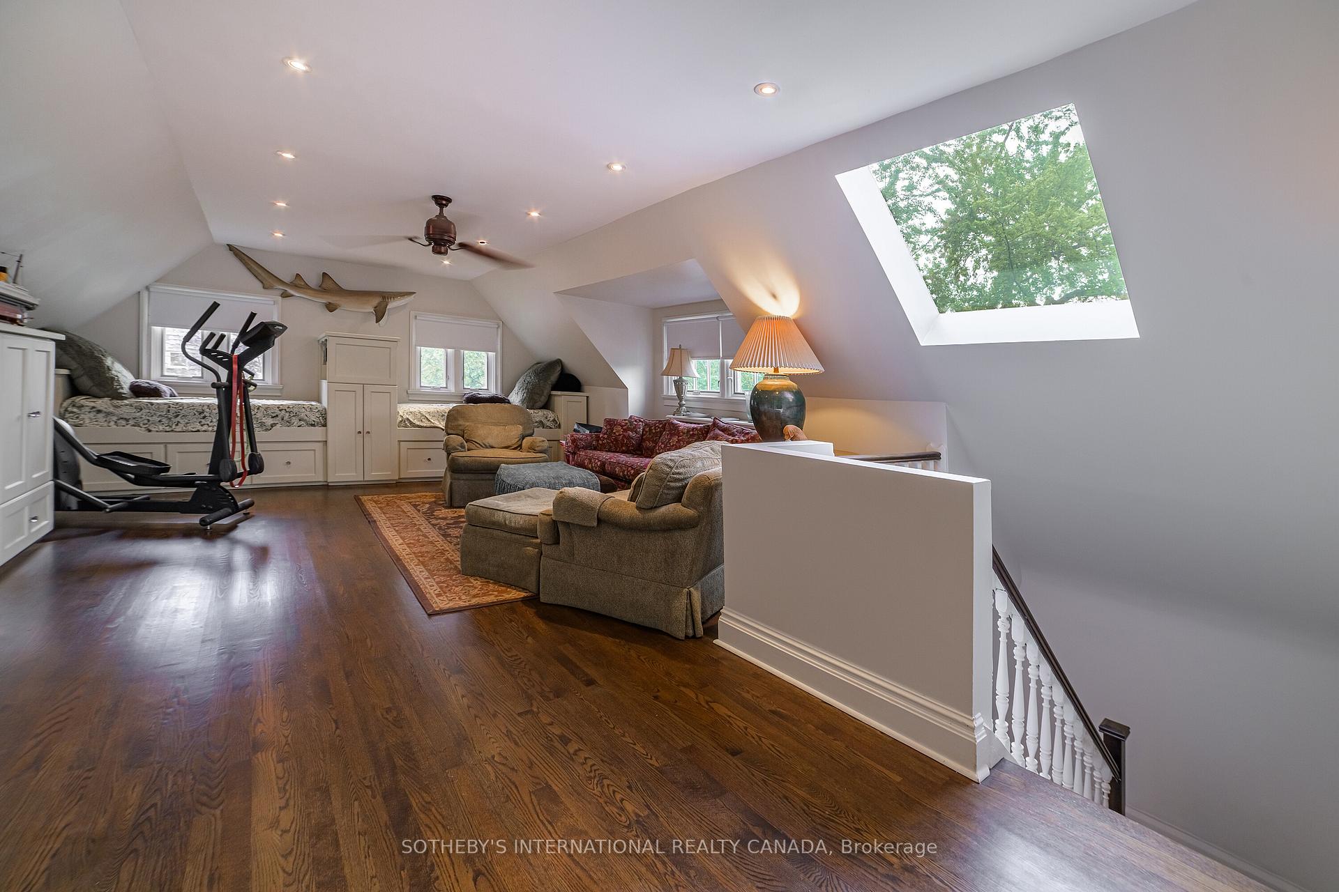 43 Maple Avenue
