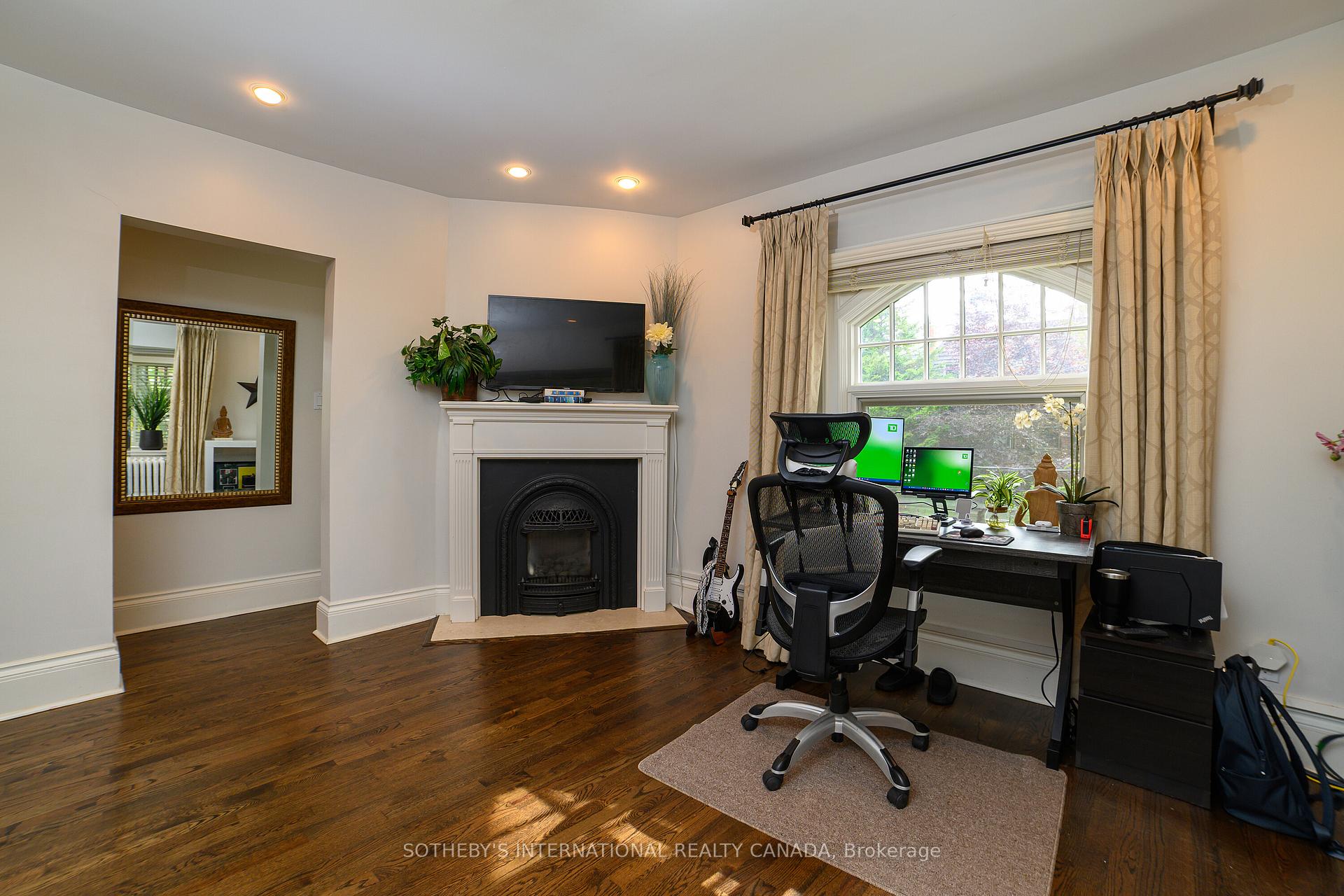 43 Maple Avenue