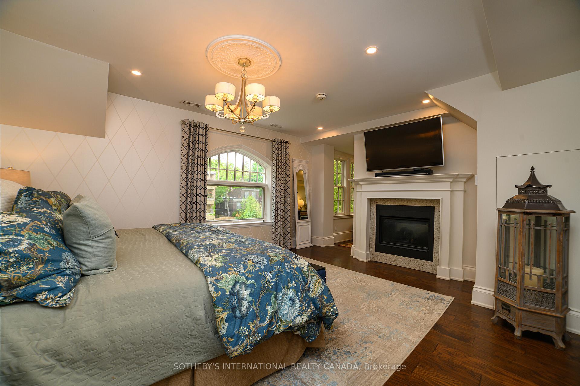43 Maple Avenue