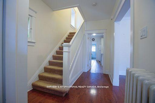 49 Hillsdale Avenue W