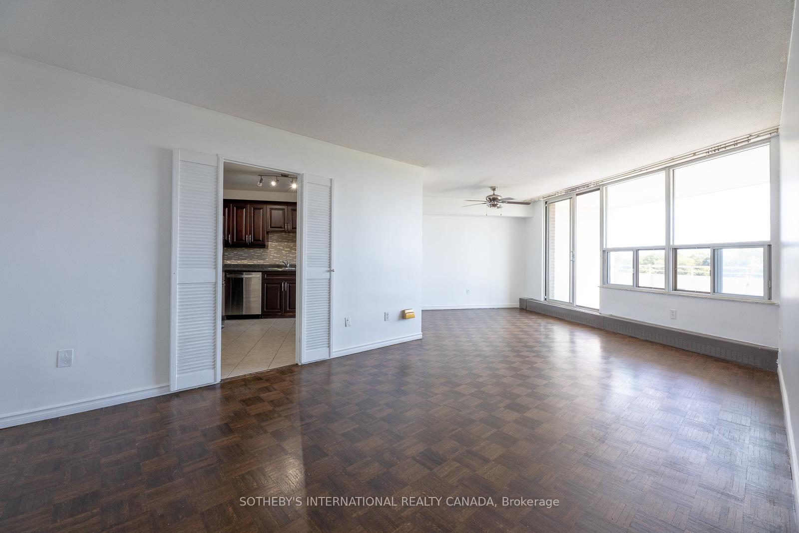 60 Pavane Link Way 706