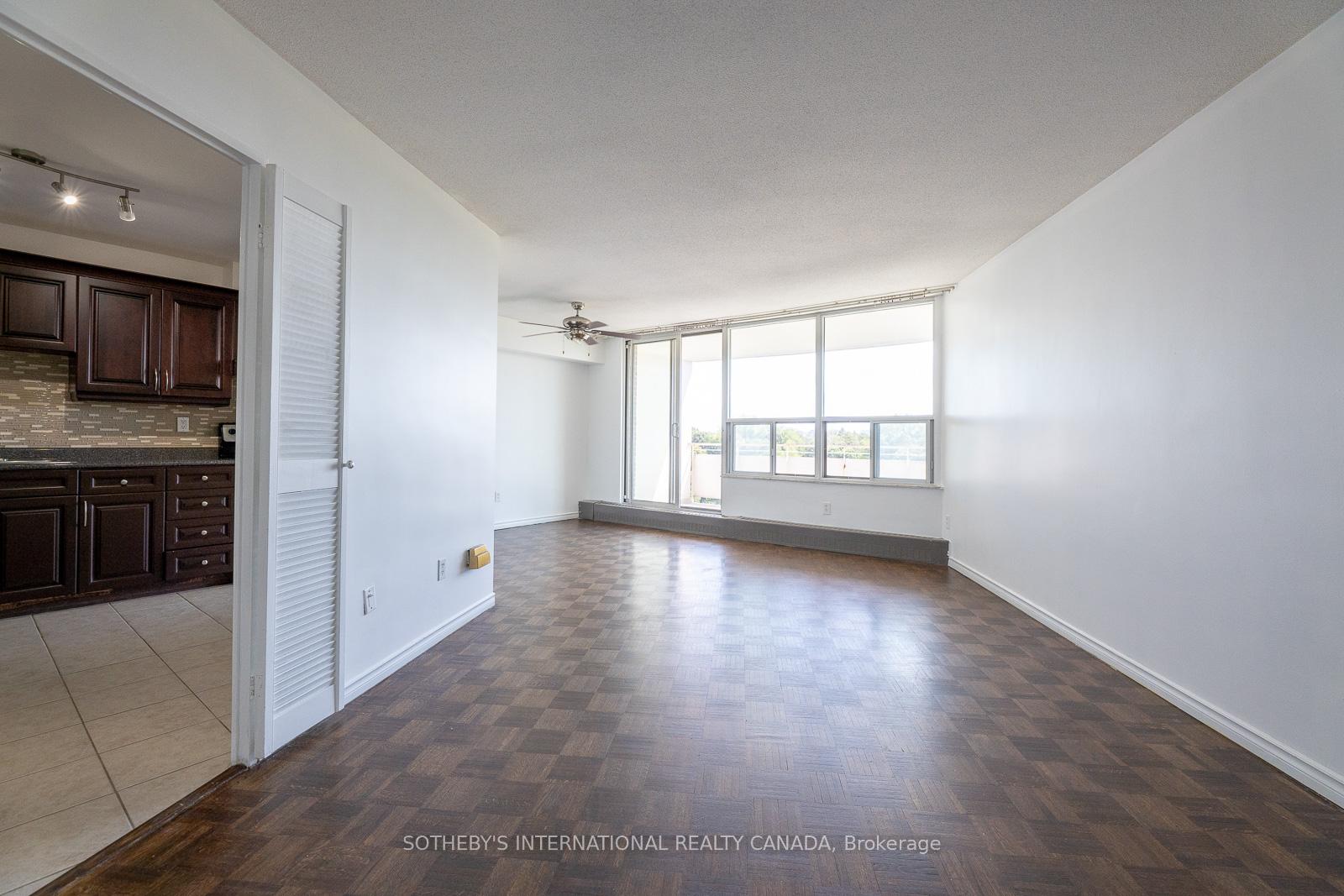 60 Pavane Link Way 706