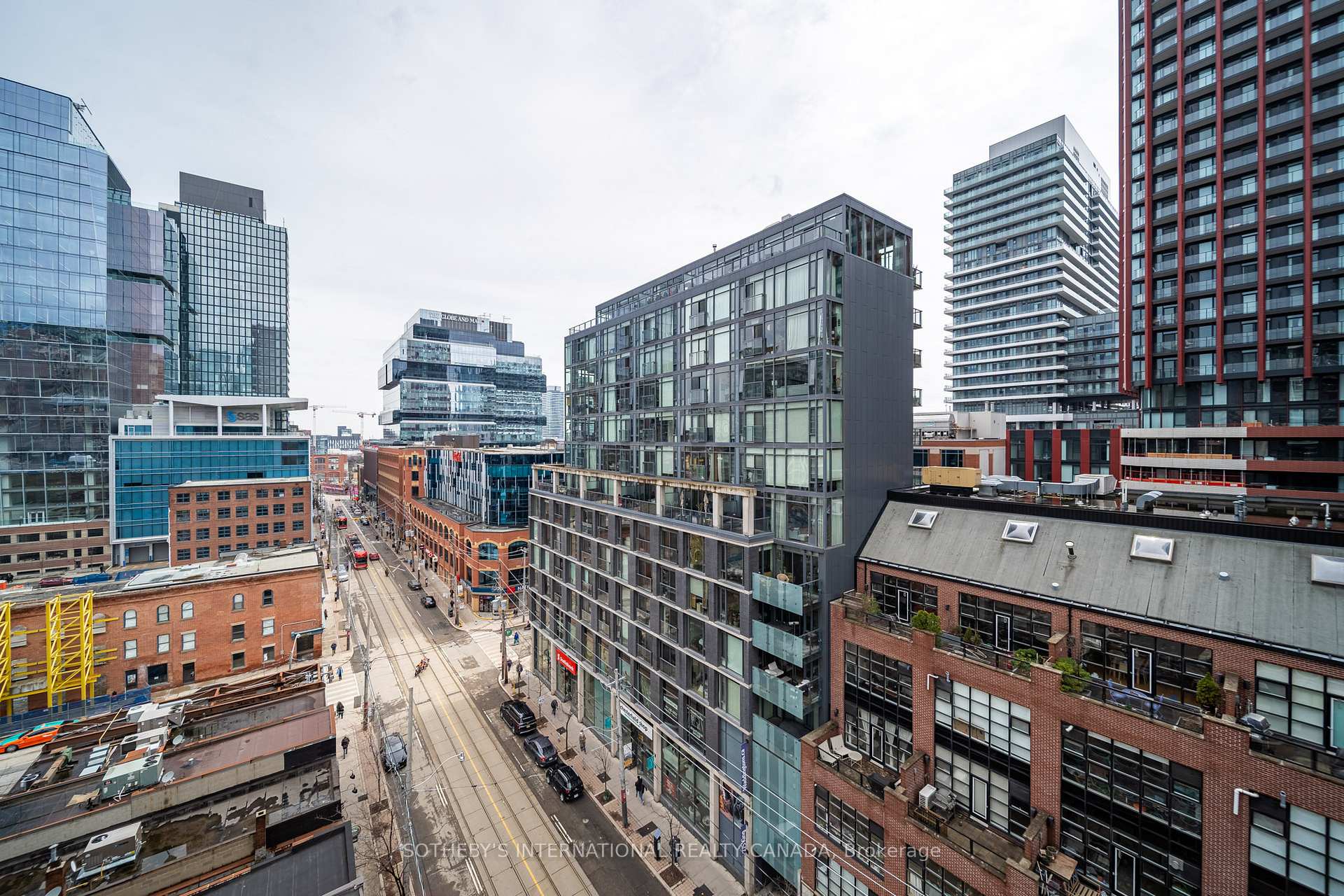 230 King Street E 1105