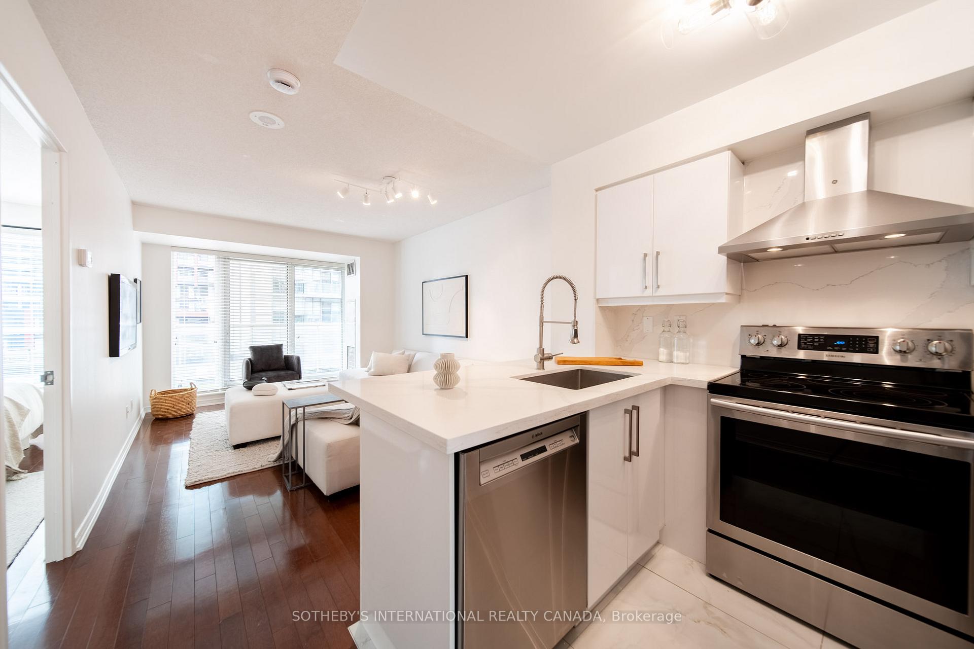 230 King Street E 1105