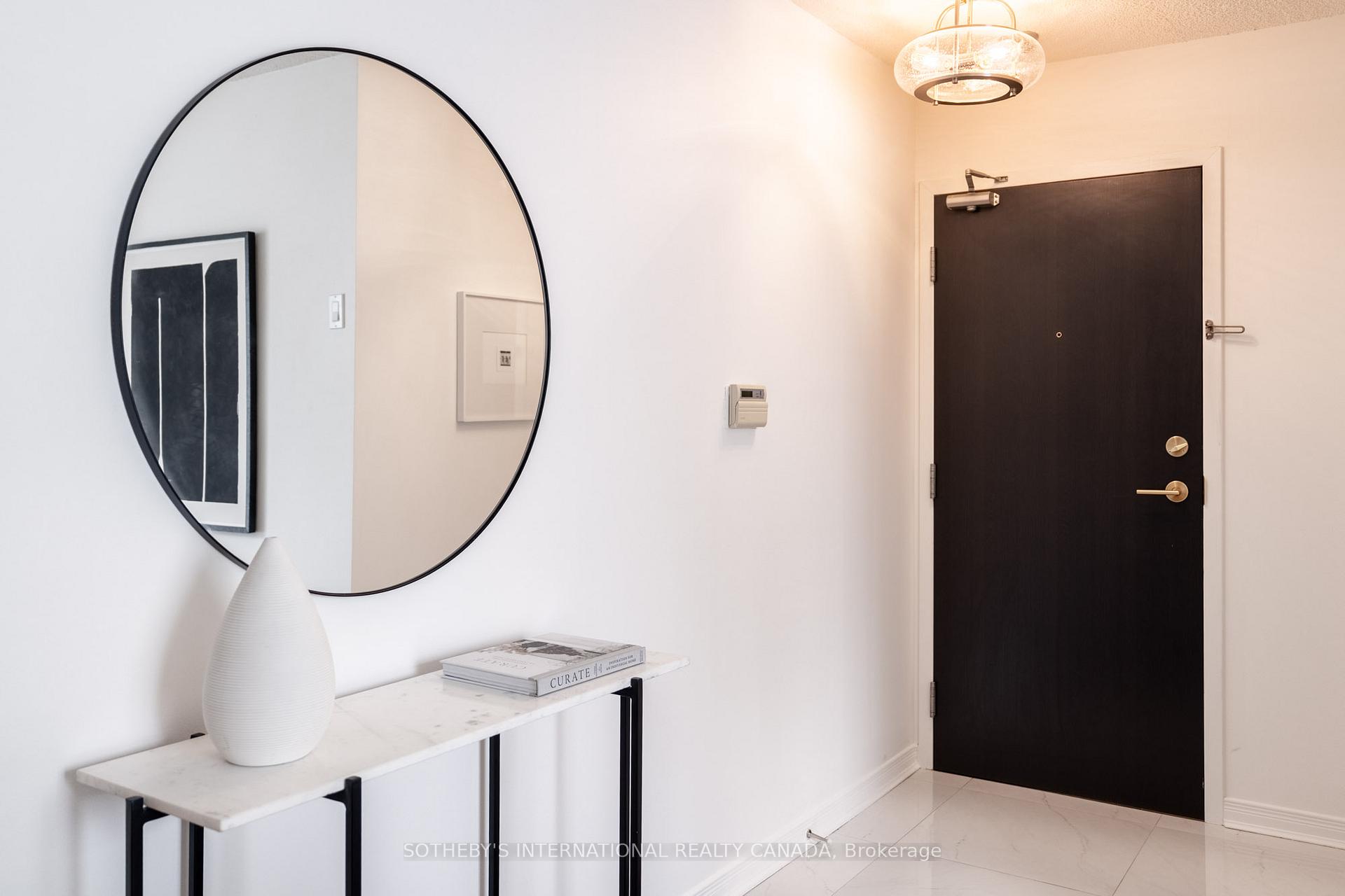 230 King Street E 1105