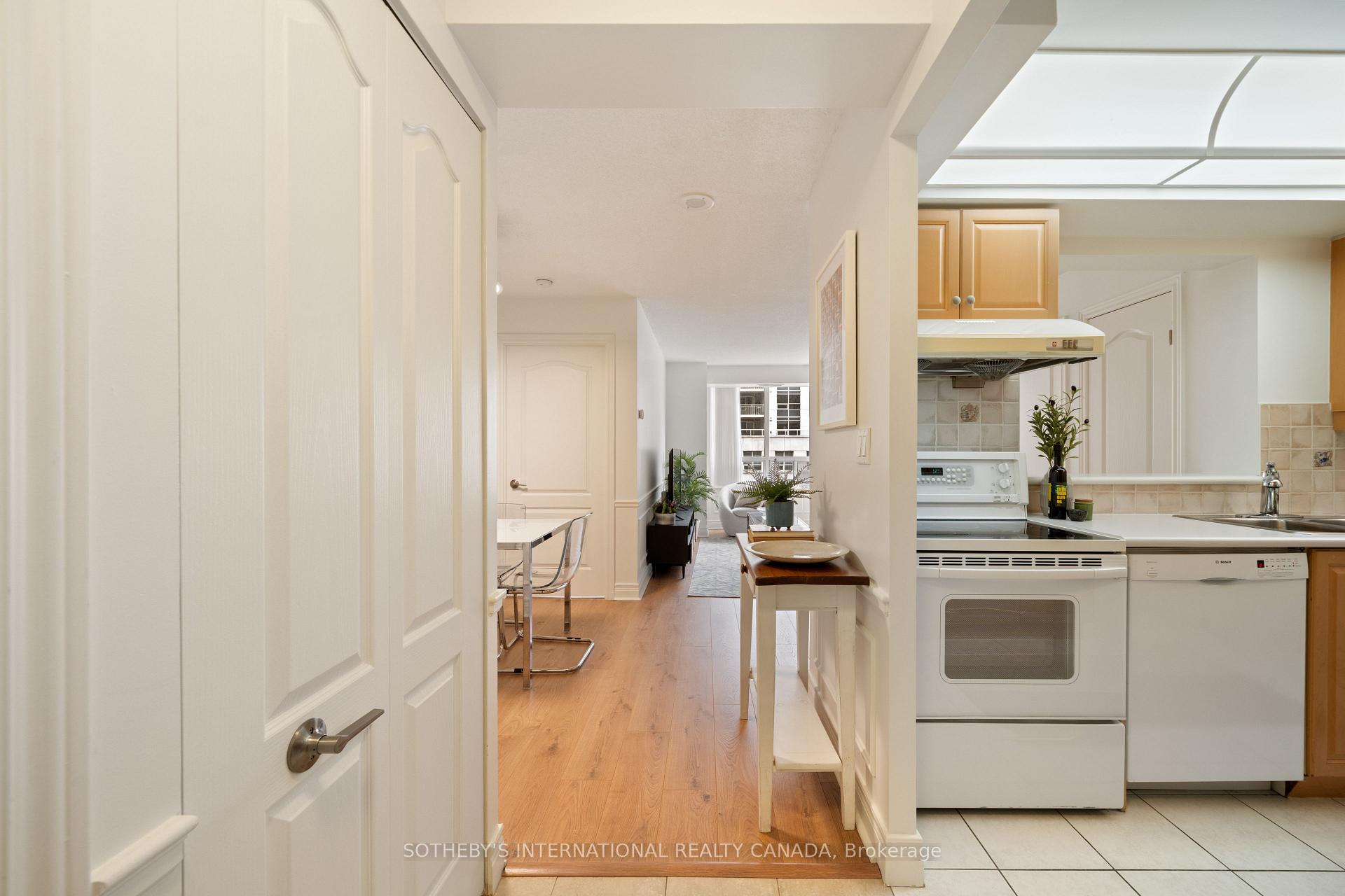 5418 Yonge Street 517