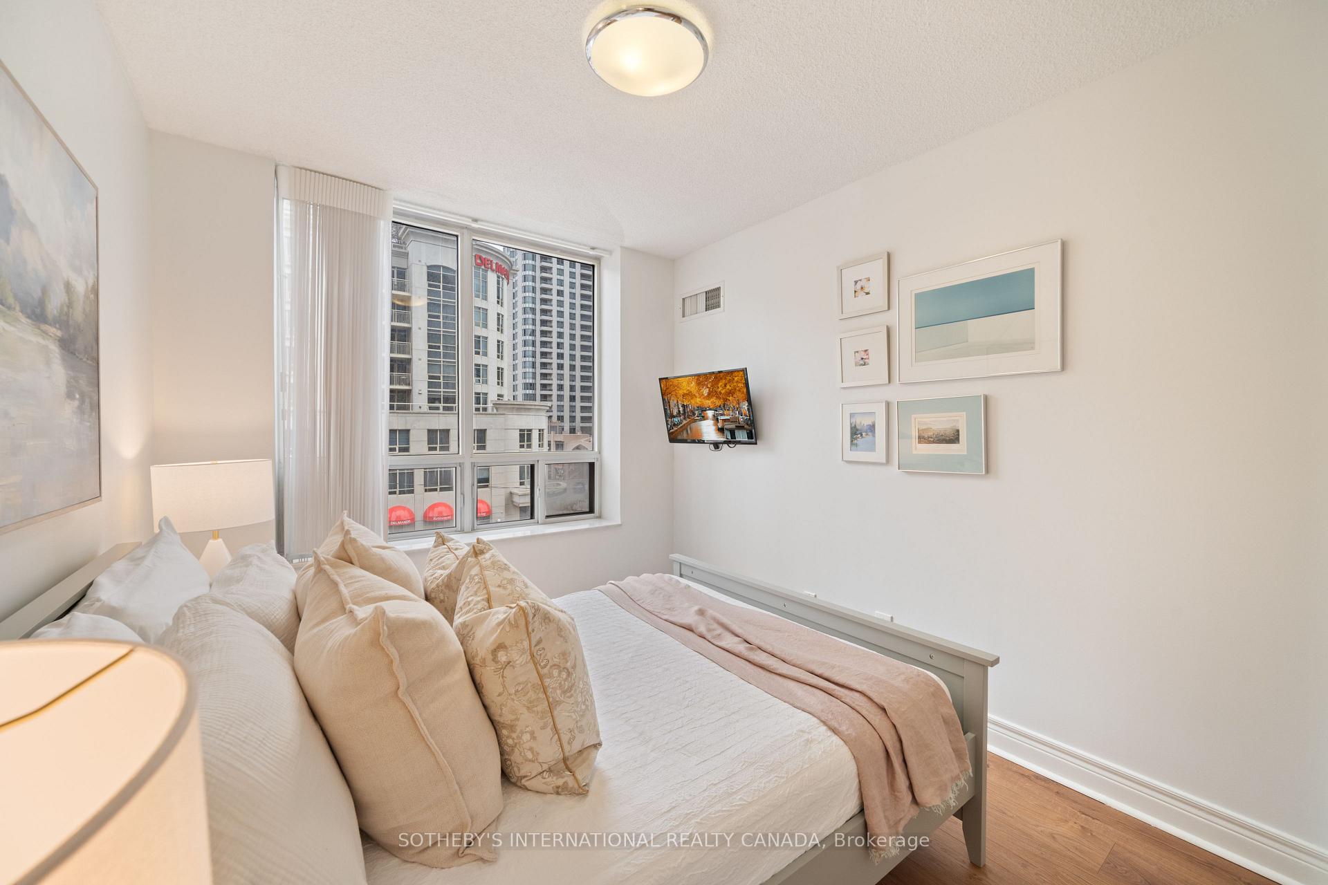 5418 Yonge Street 517