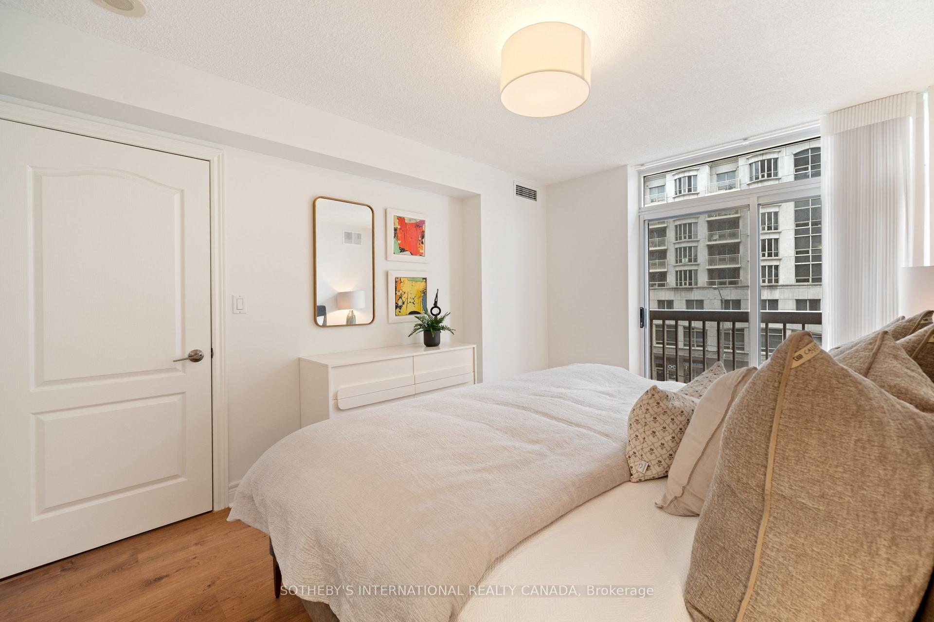 5418 Yonge Street 517